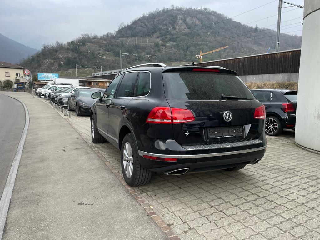 VW Touareg 3.0 TDI BlueMotion Technology Tiptronic-image-4