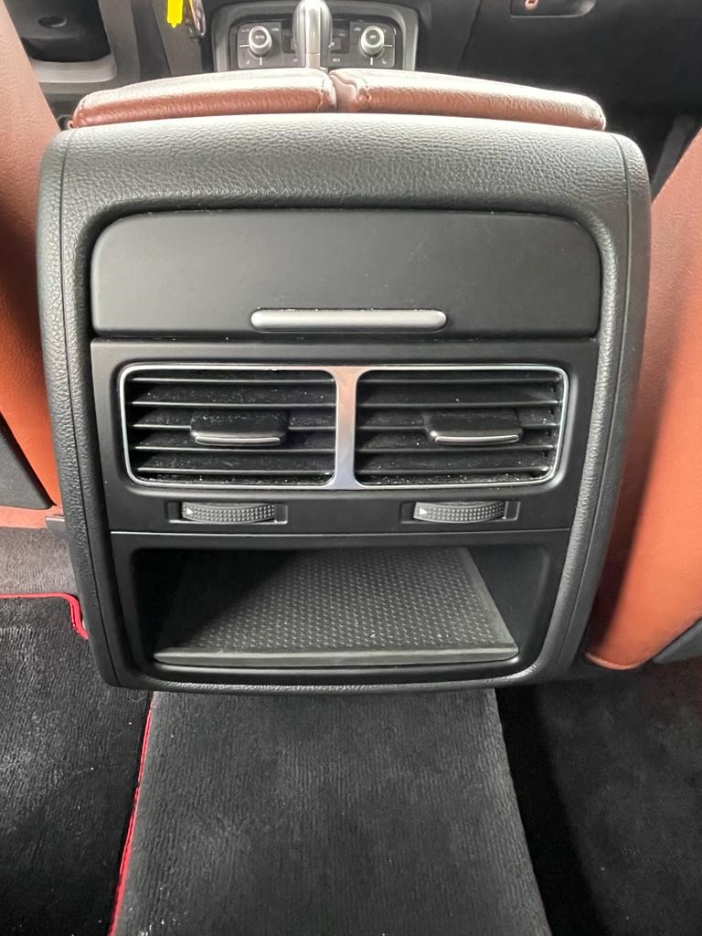 VW Touareg 3.0 TDI BlueMotion Technology Tiptronic-image-14