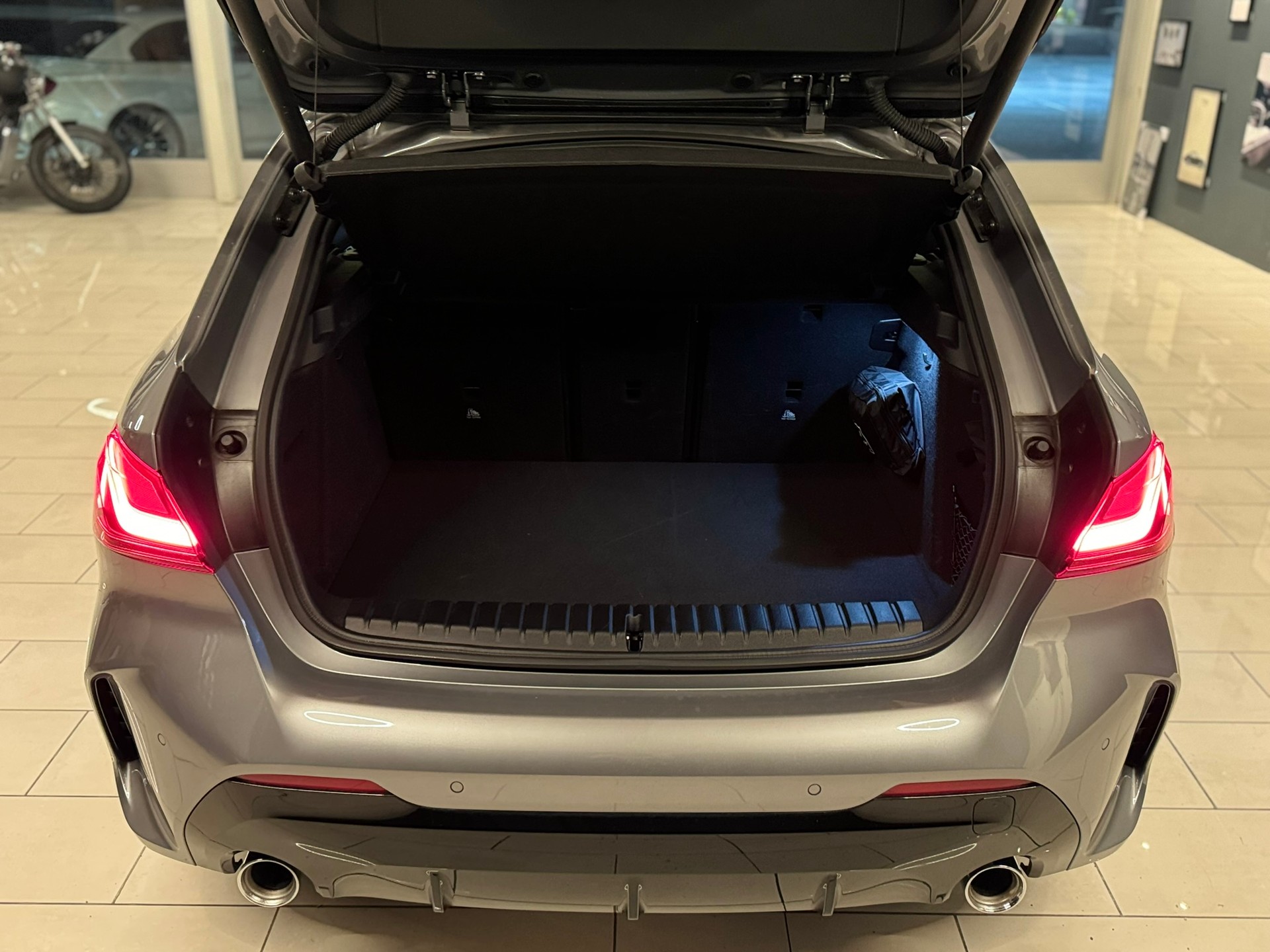 BMW 120d xDrive Steptronic Pure M Sport-image-7