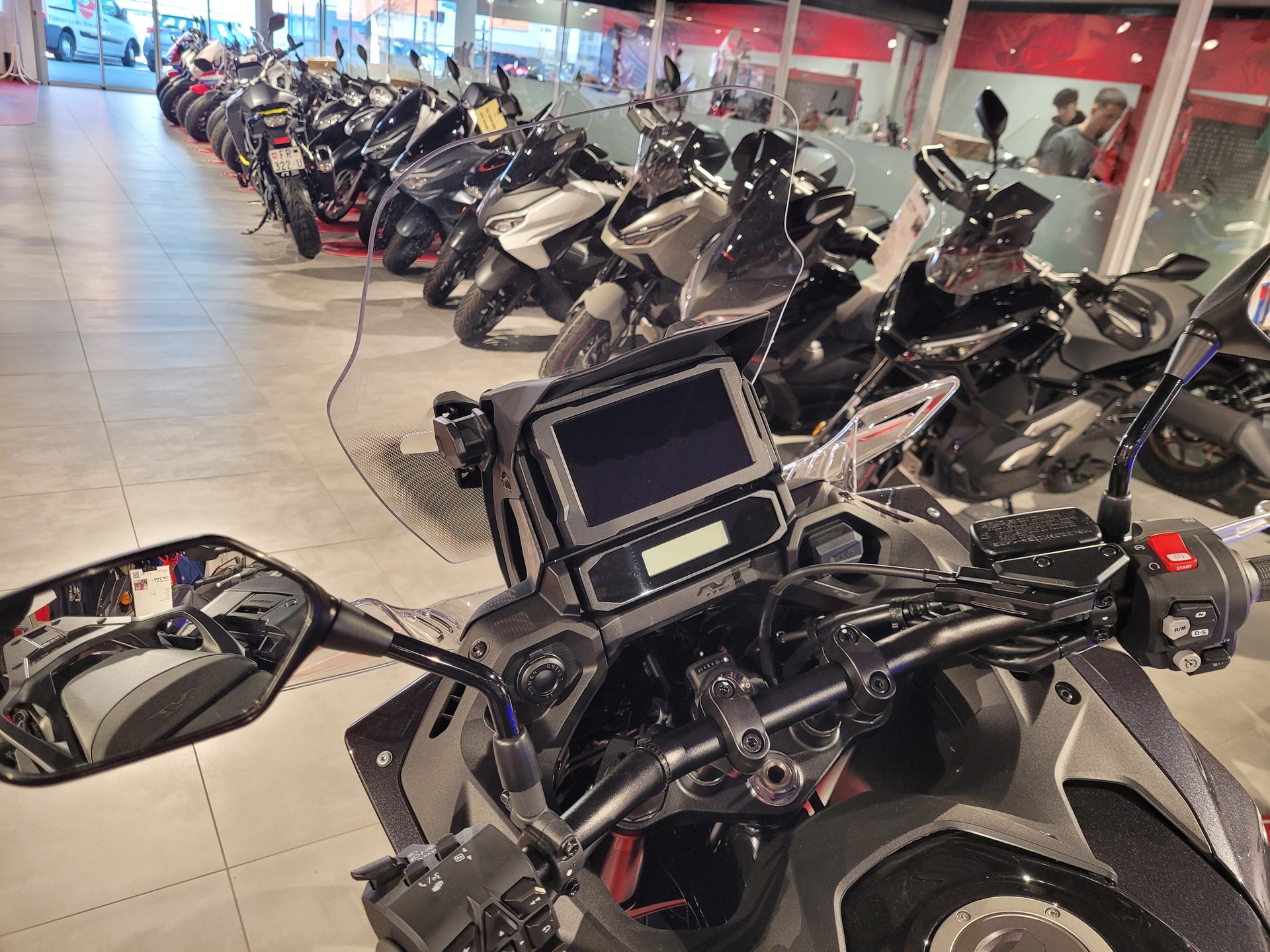 HONDA NT 1100 DCT-image-4