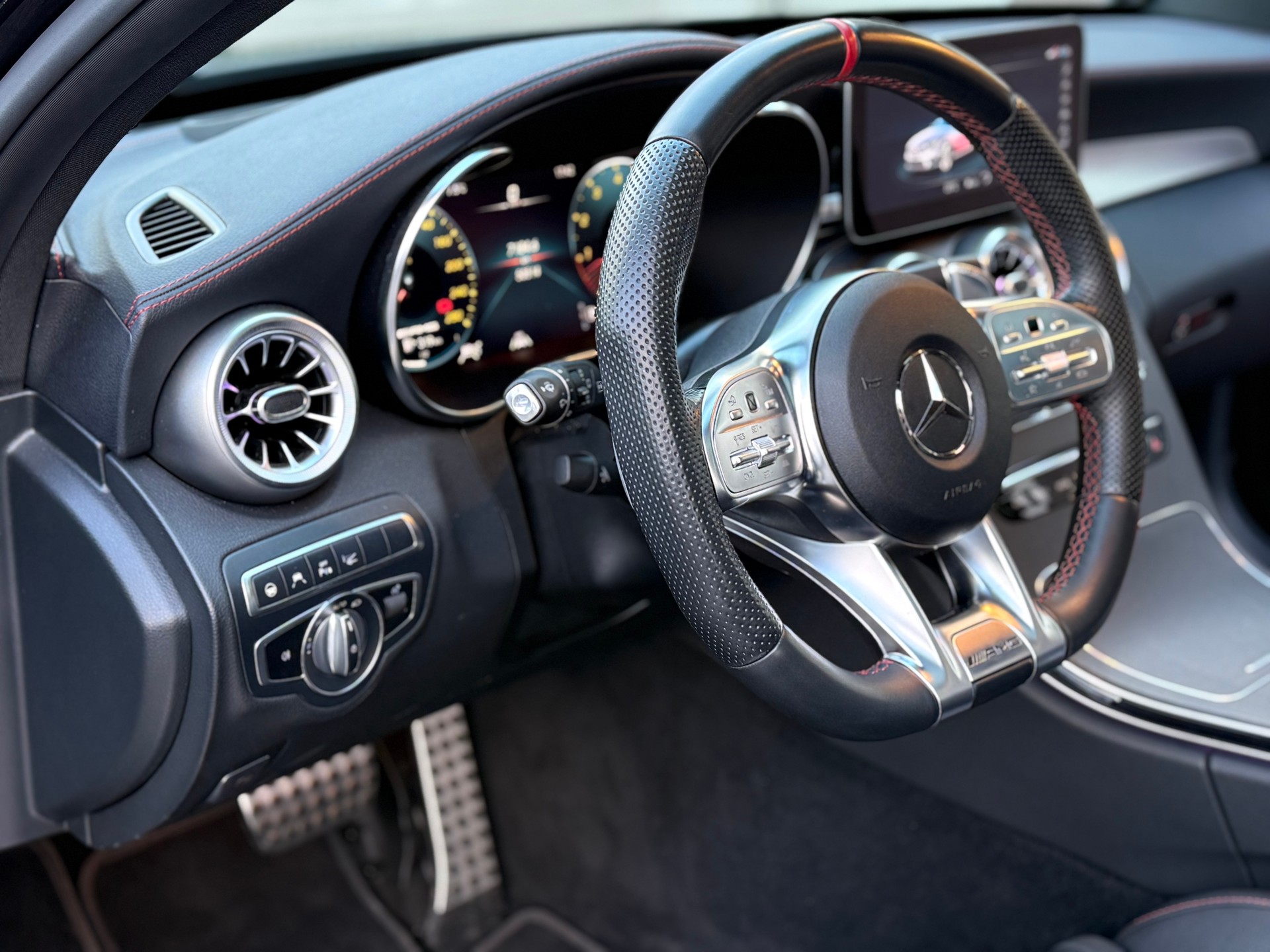 MERCEDES-BENZ C 43 AMG 4Matic 9G-Tronic-image-10