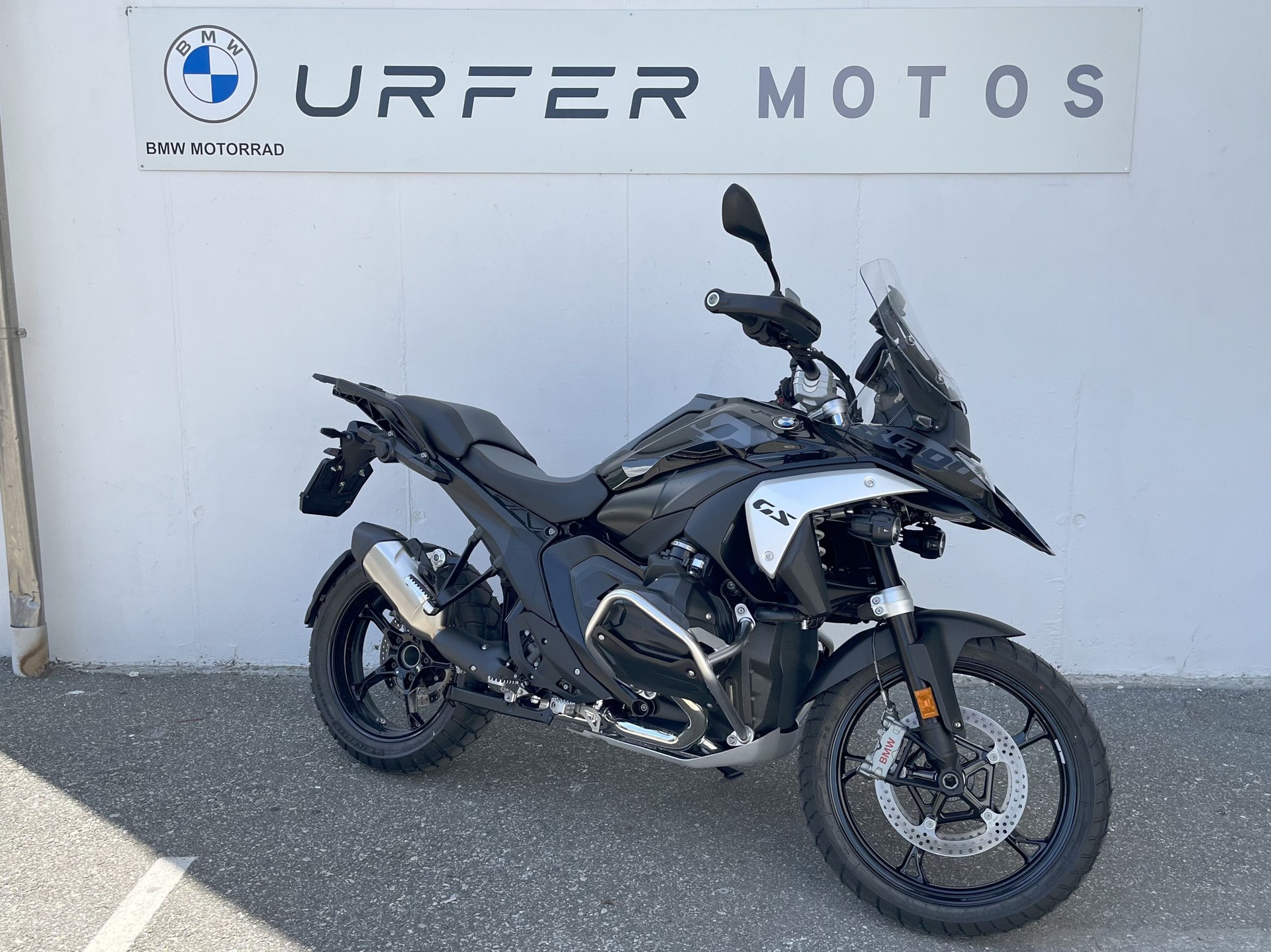 BMW R 1300 GS-image-1