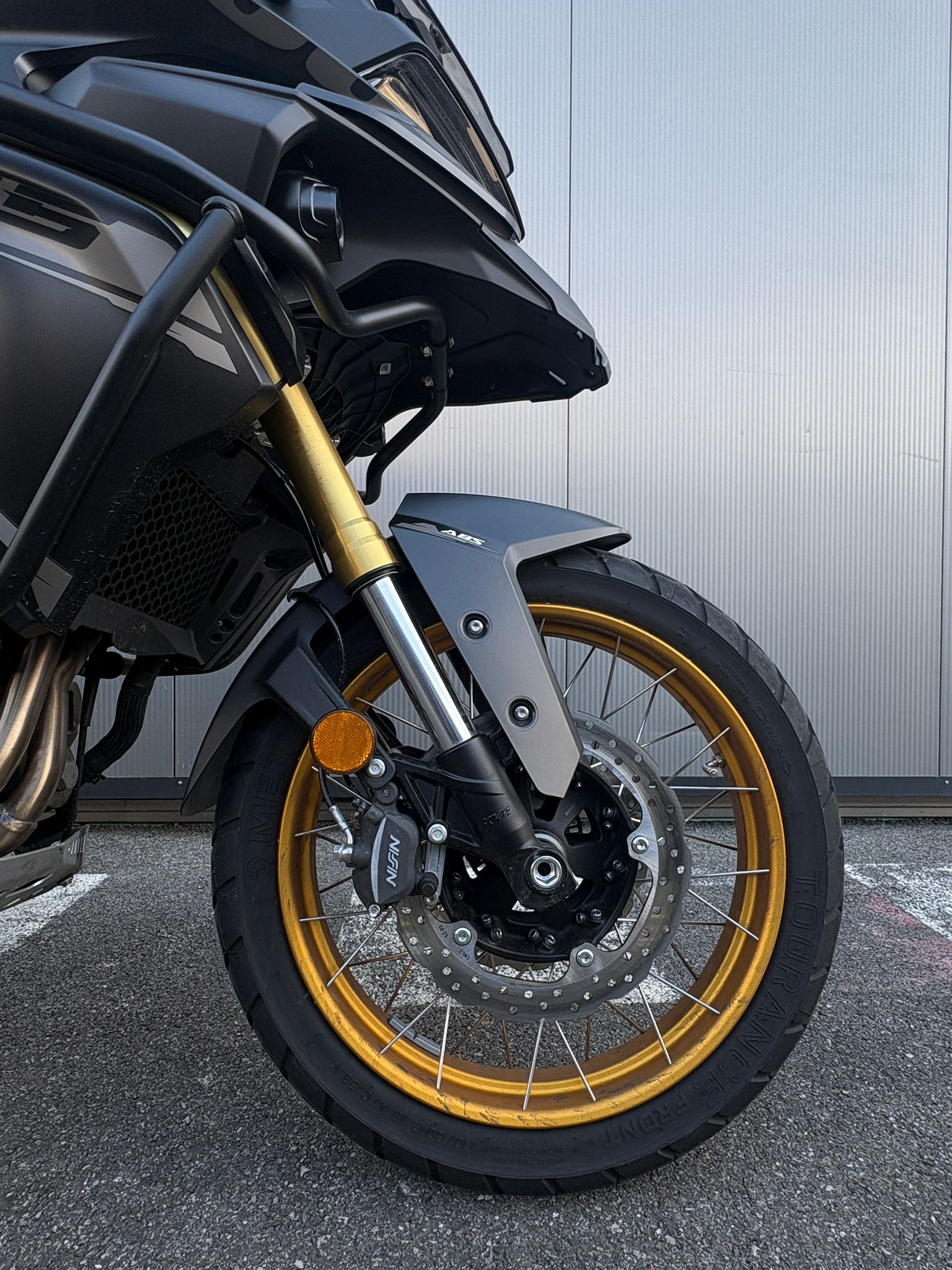 VOGE 625 DSX-image-5