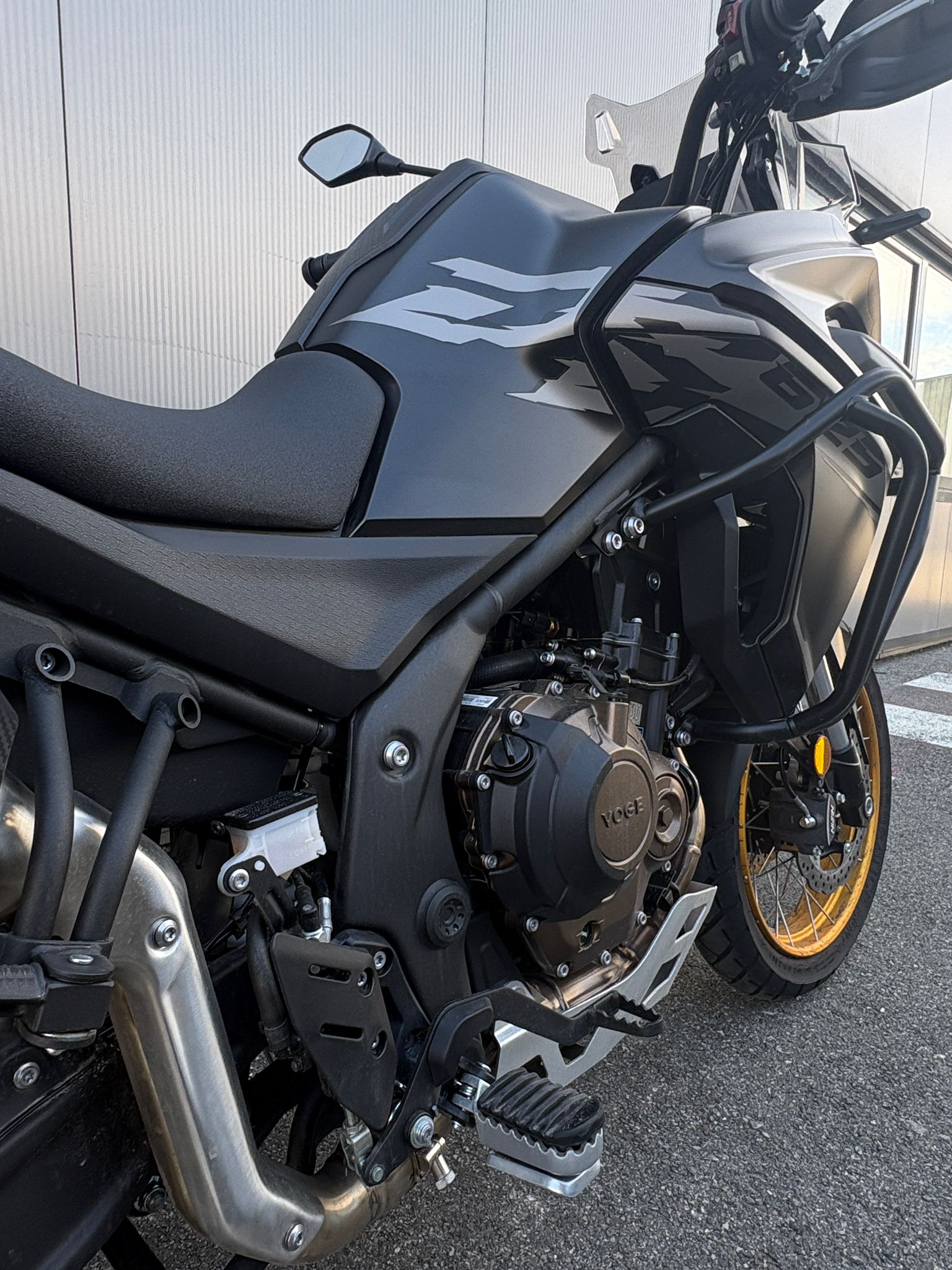 VOGE 625 DSX-image-4