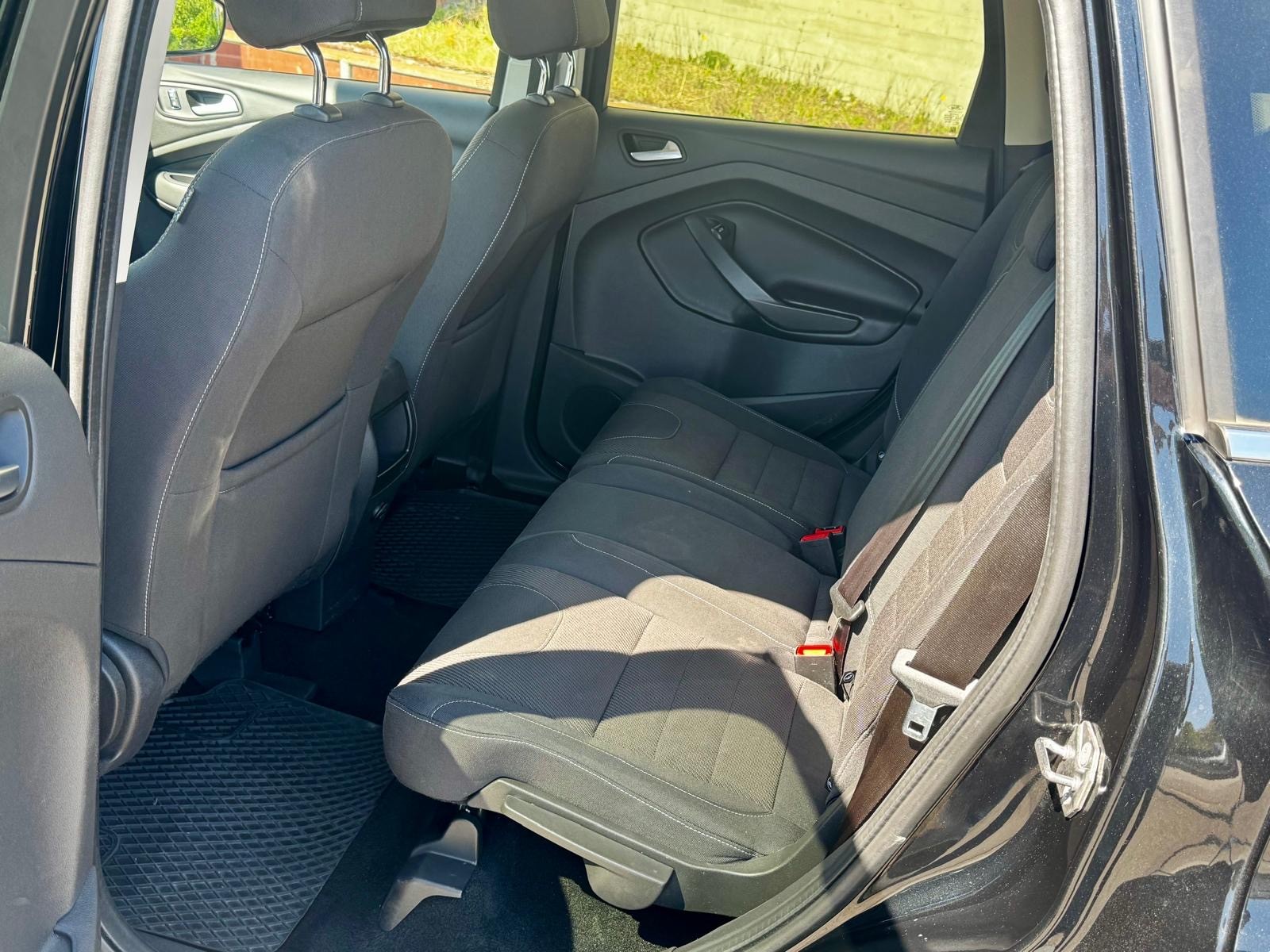 FORD Kuga 1.5 SCTi Carving 2WD-image-9