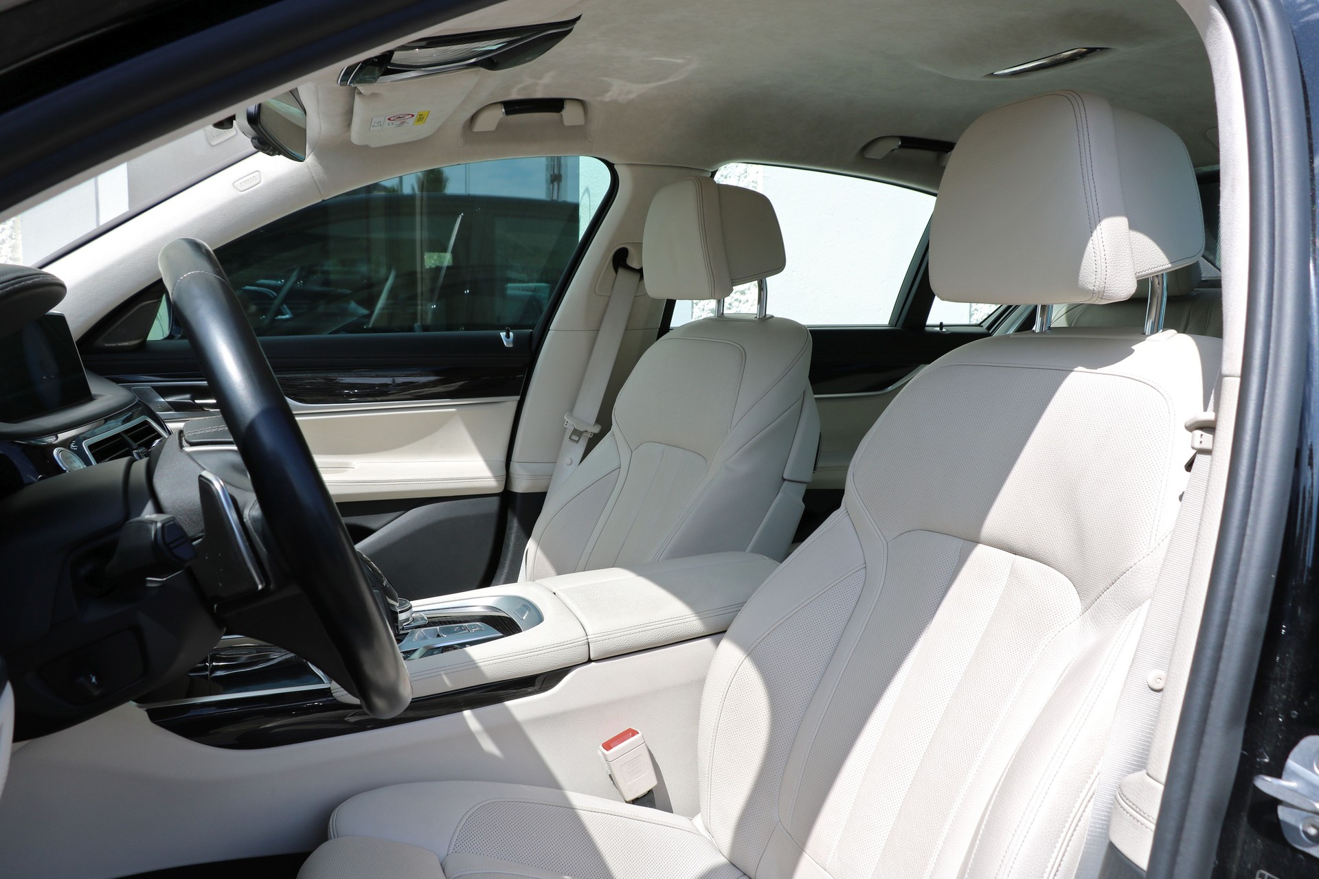BMW 740d xDrive Steptronic-image-9