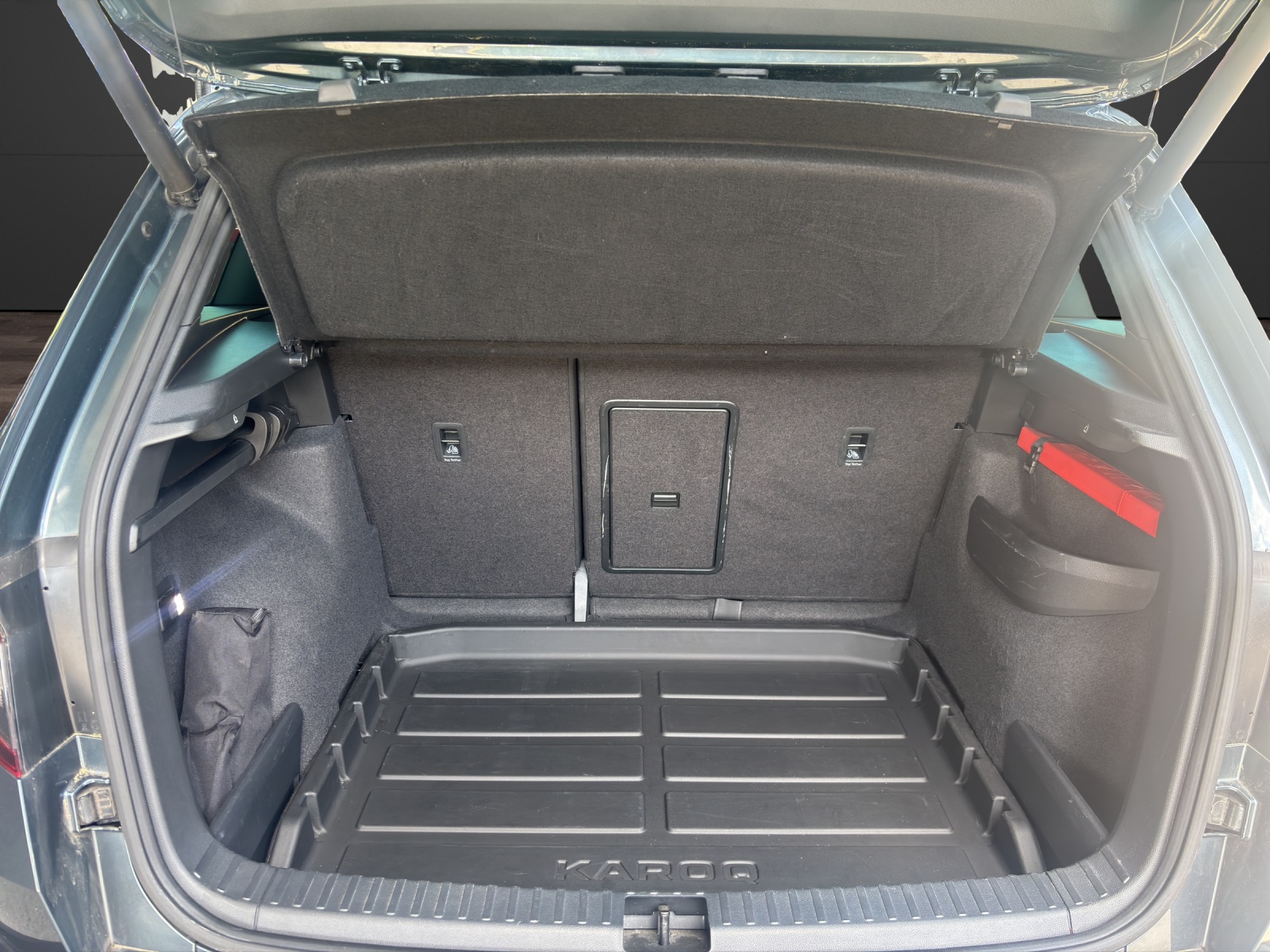 SKODA Karoq 2.0 TSI SportLine 4x4 DSG-image-12