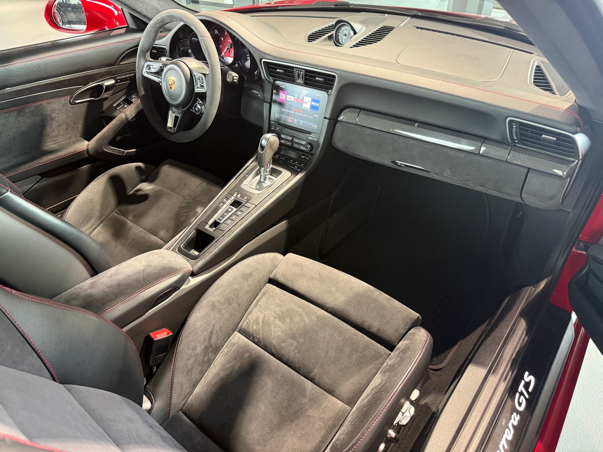 PORSCHE 911 Carrera GTS PDK-image-8
