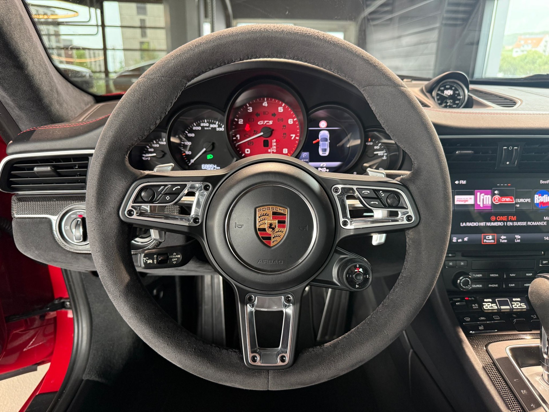 PORSCHE 911 Carrera GTS PDK-image-11