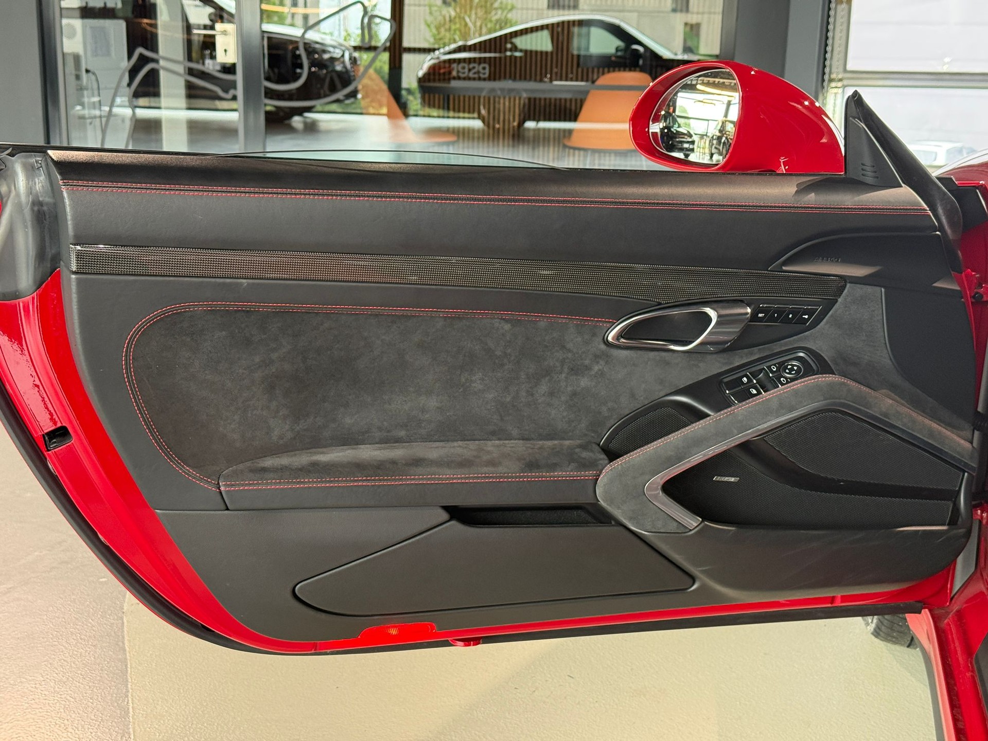 PORSCHE 911 Carrera GTS PDK-image-18