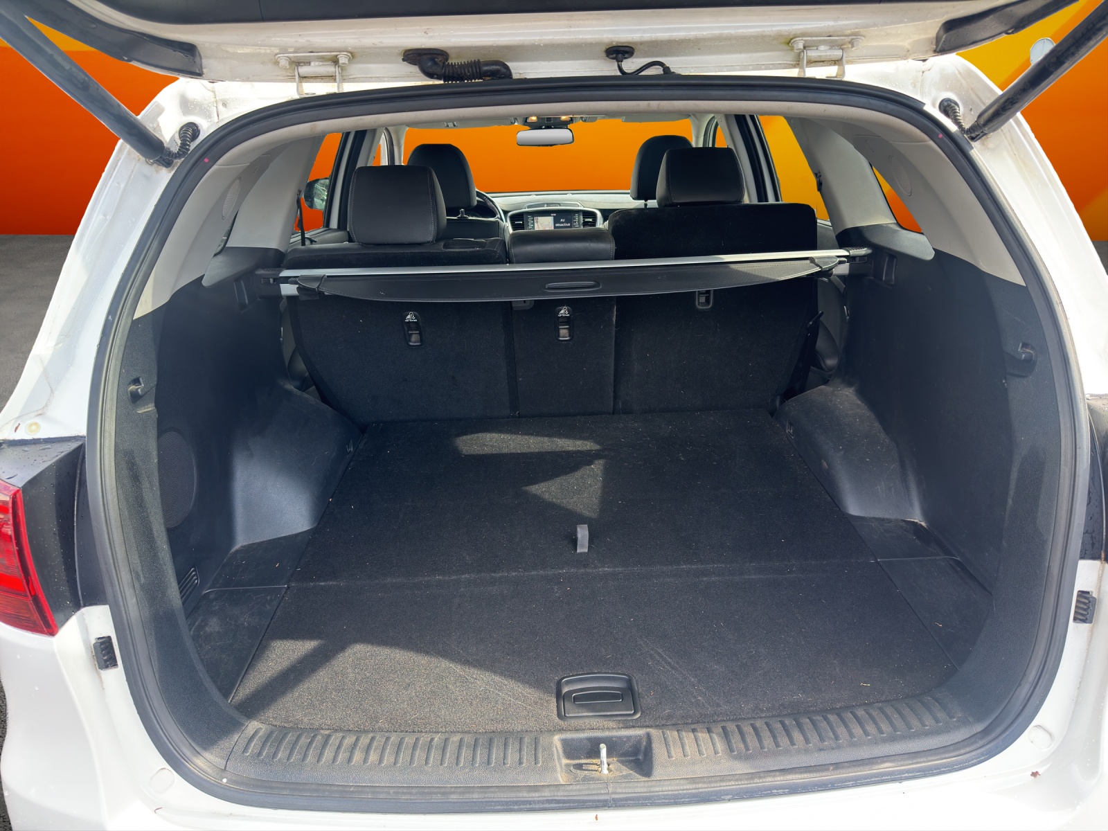 KIA Sorento 2.2 CRDI Style 5P. Automatic-image-12
