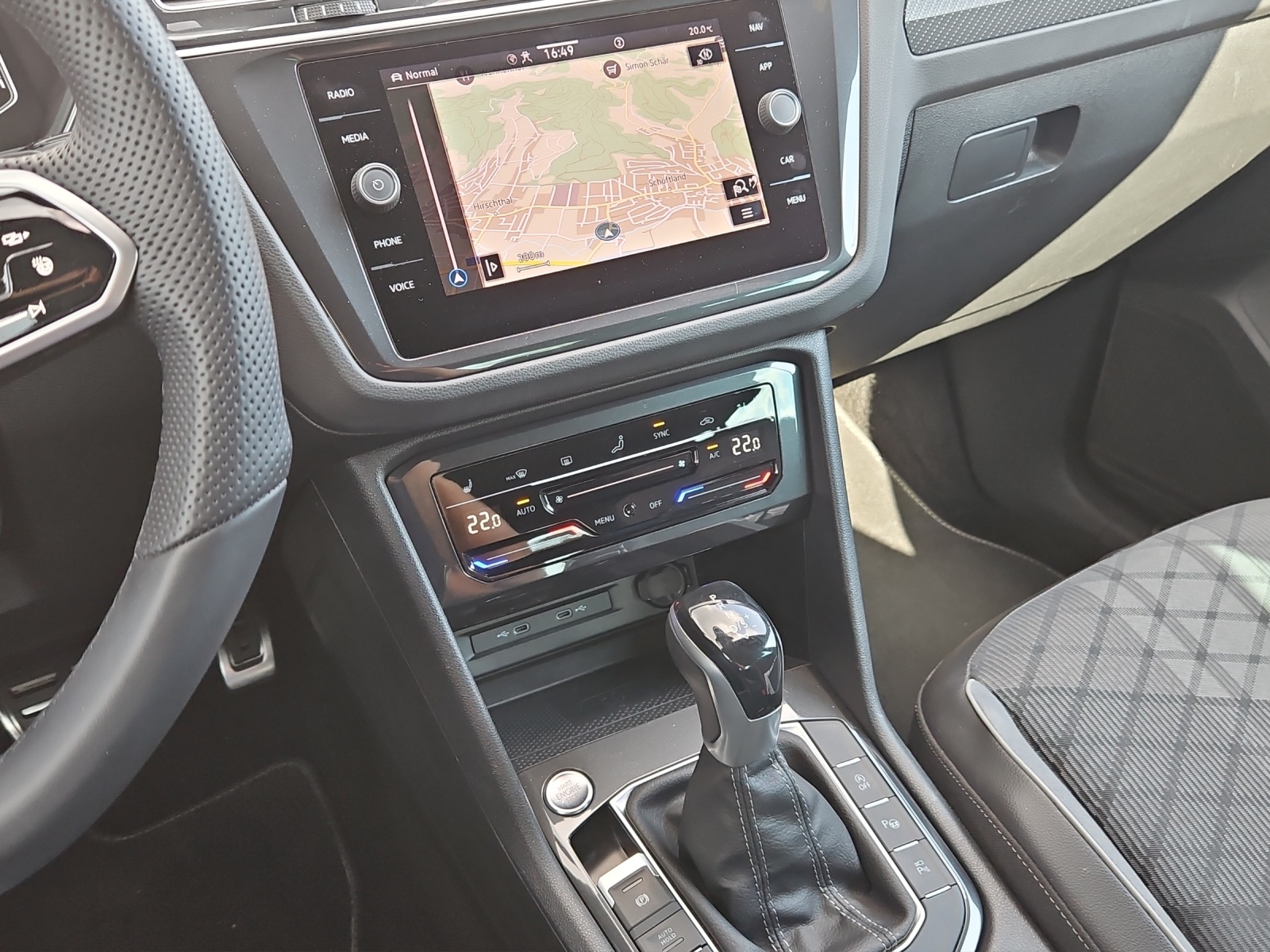 VW Tiguan 2.0 TDI SCR R-Line 4Motion DSG-image-13