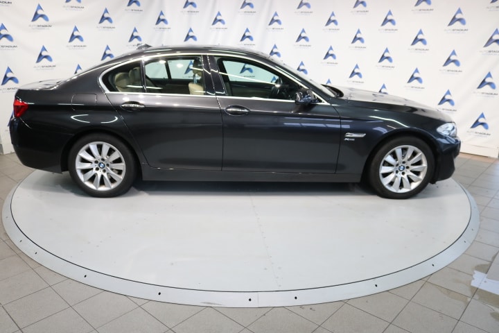 BMW 528i xDrive Steptronic-image-25