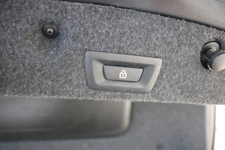 BMW 528i xDrive Steptronic-image-34