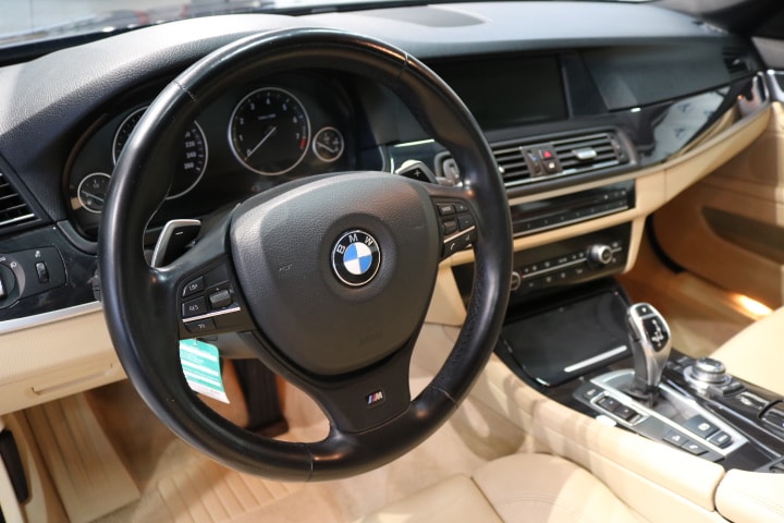 BMW 528i xDrive Steptronic-image-31