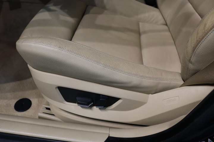 BMW 528i xDrive Steptronic-image-30
