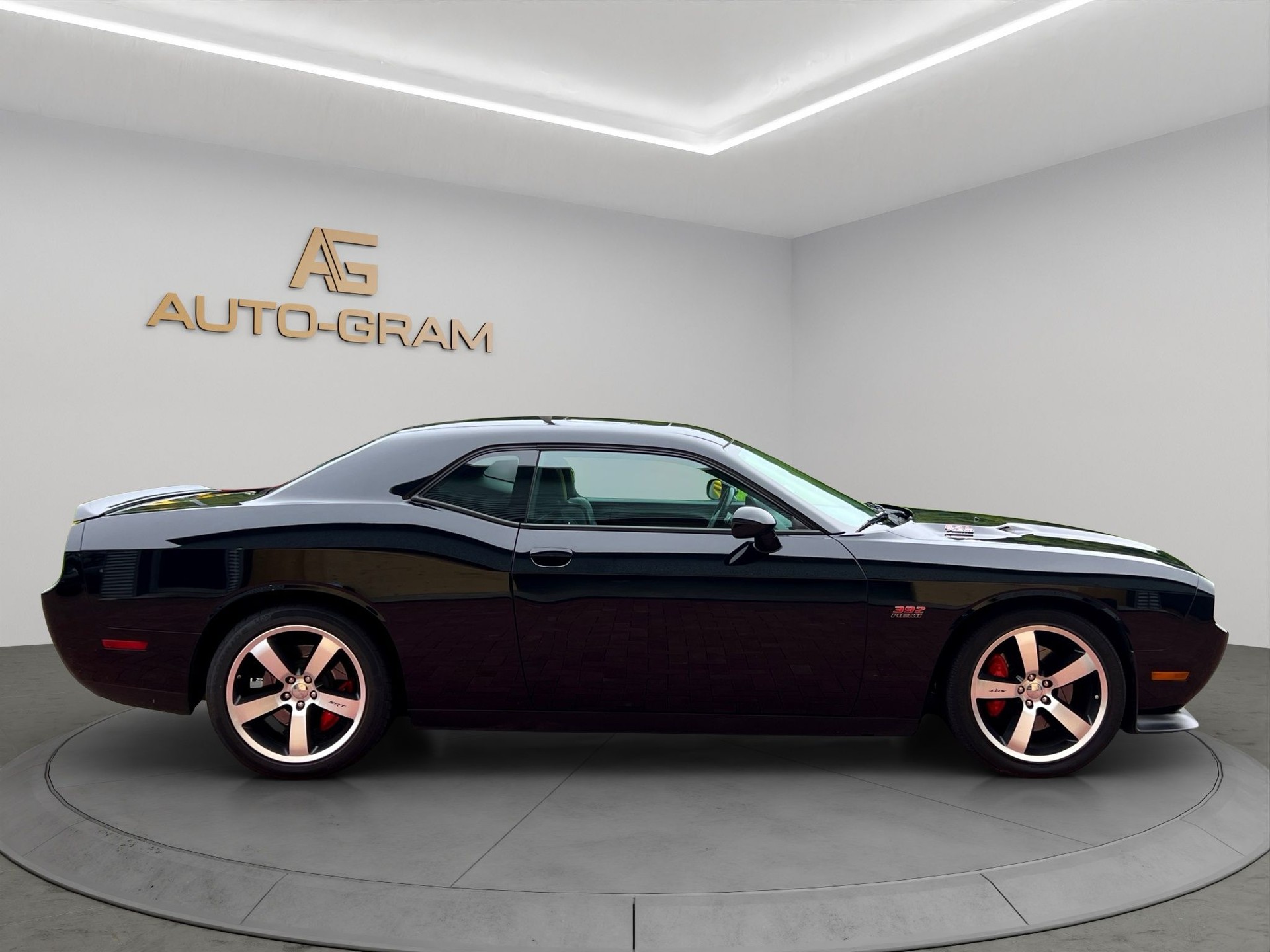 DODGE SRT8 6.4 HEMI-image-5