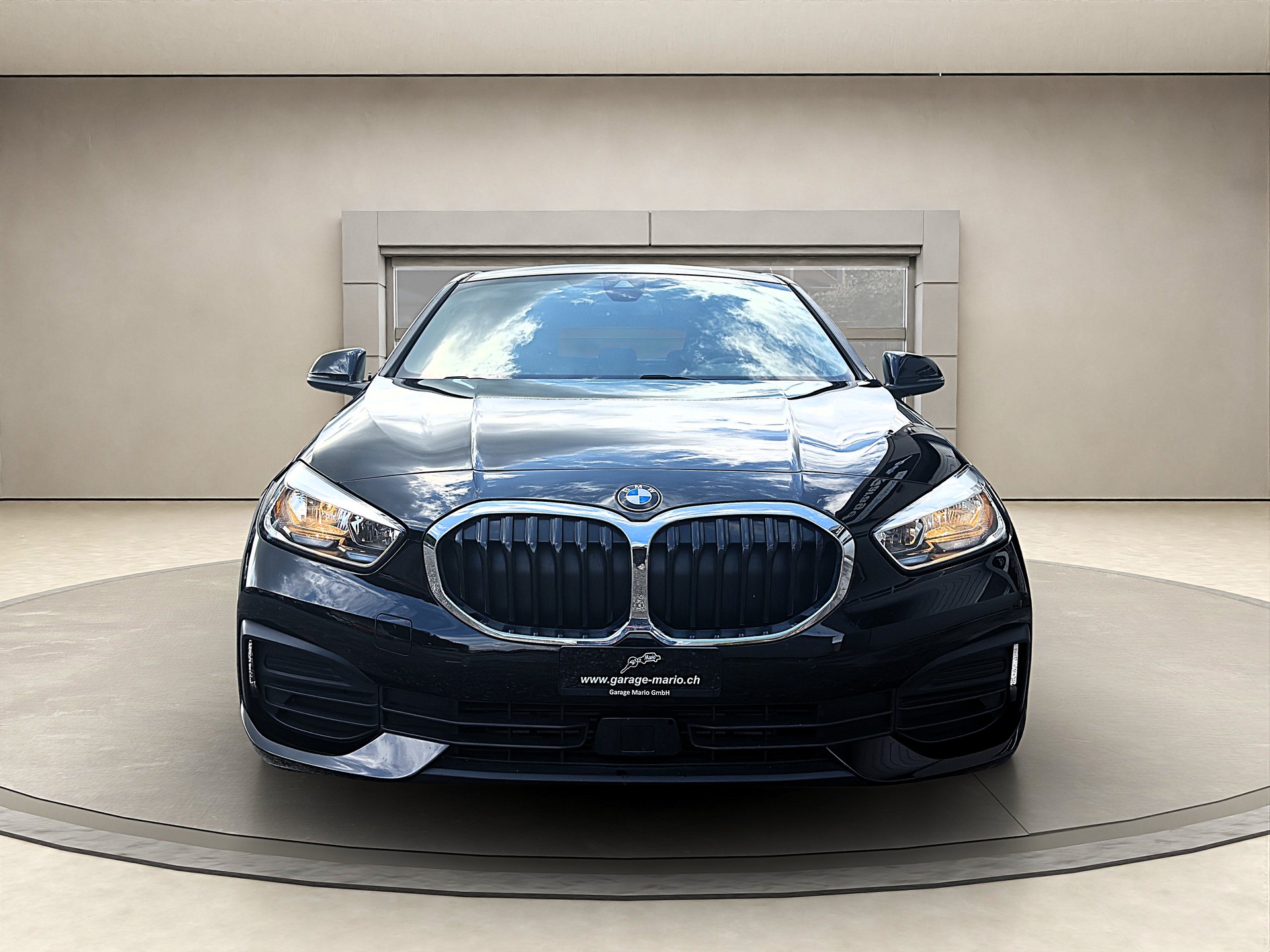 BMW 120d xDrive Steptronic-image-1