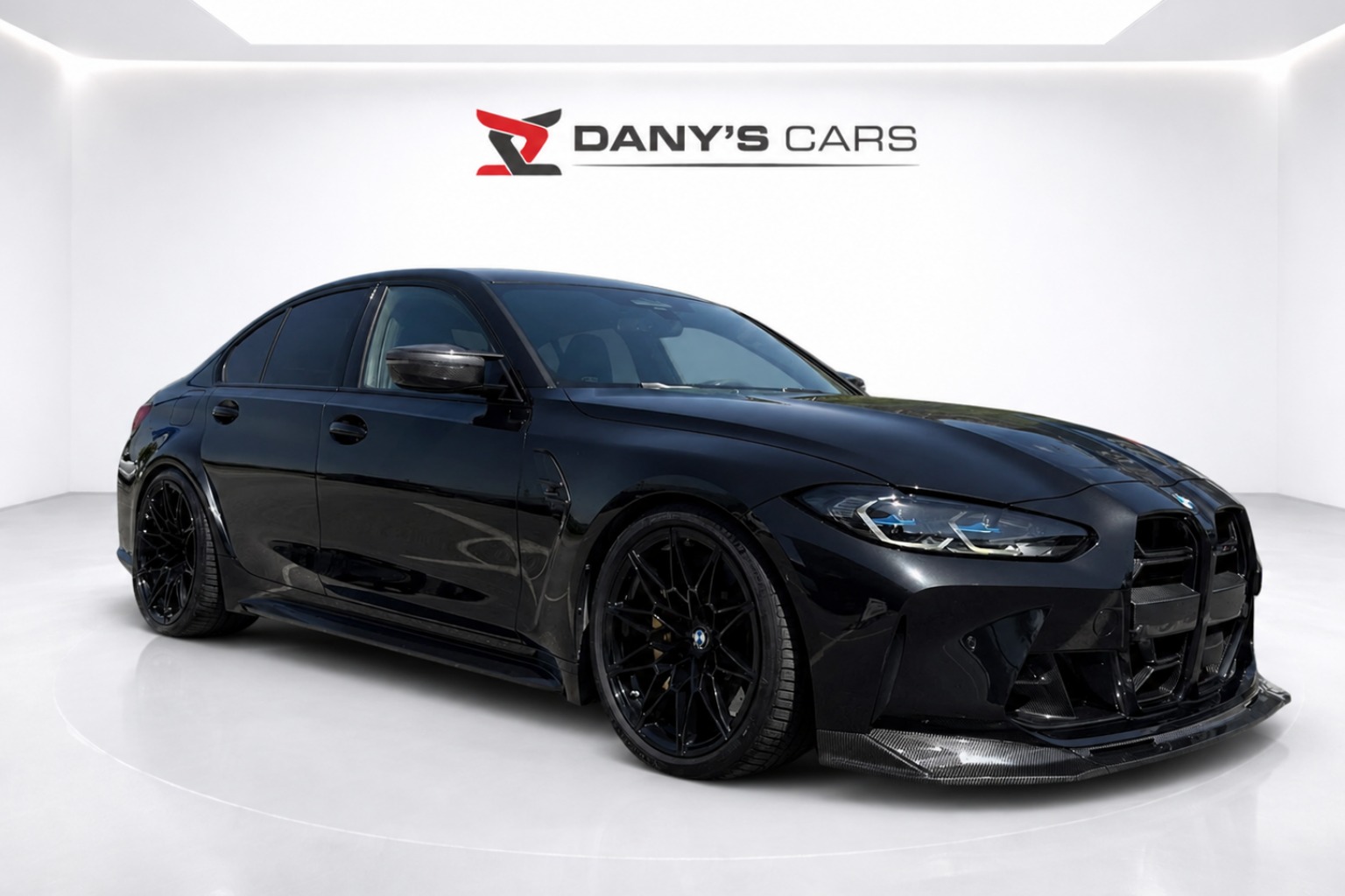 BMW M3 Competition LCI xDrive M-Performance-showroom-element-2