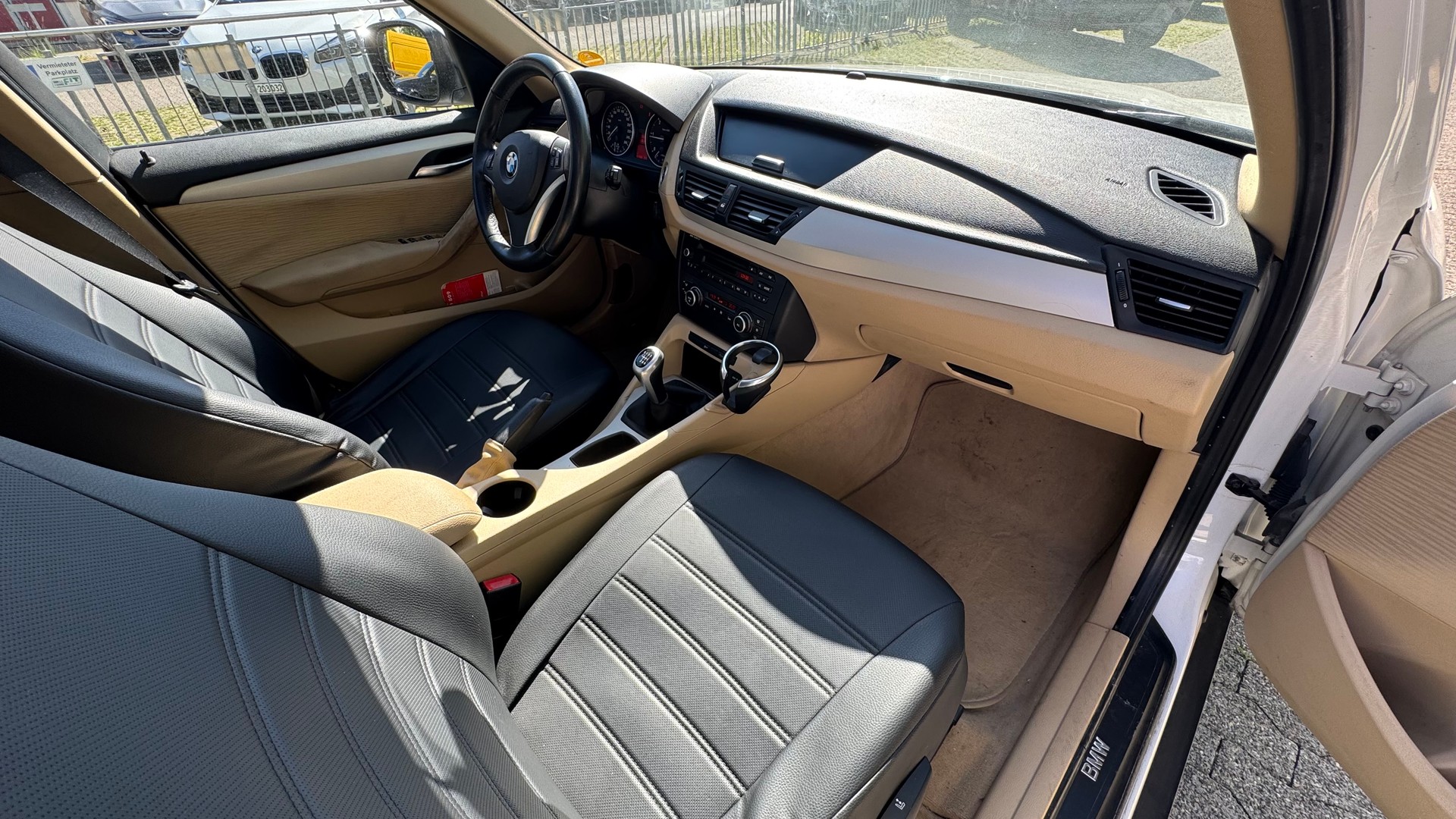 BMW X1 sDrive 18d-image-9
