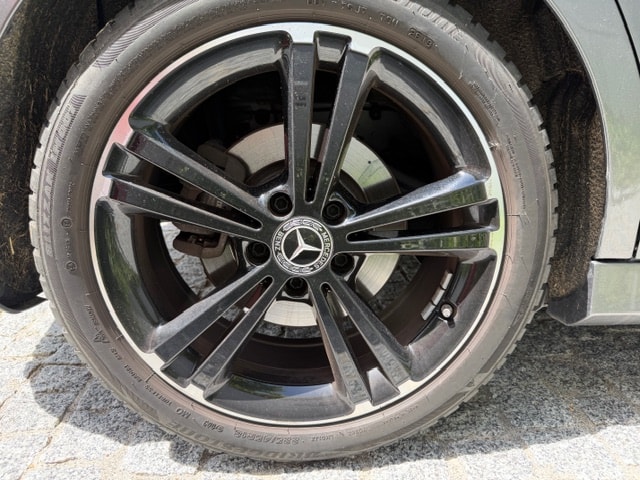 MERCEDES-BENZ B 200 AMG Line-image-8