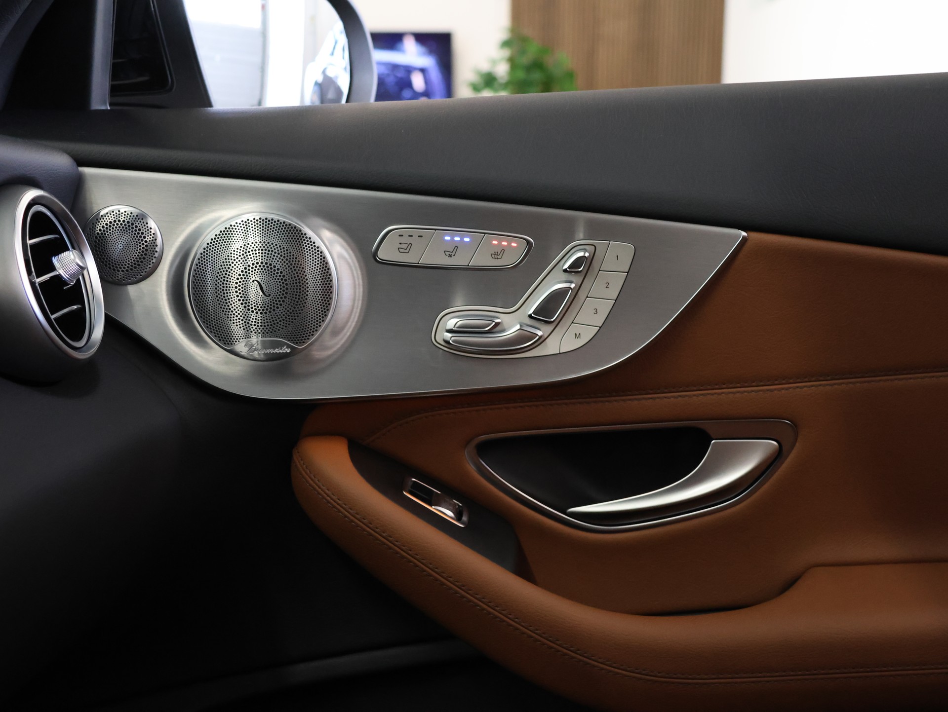 MERCEDES-BENZ C 300 Cabriolet 9G-Tronic * 360 Kamera* Burmester* *Sitzheizung/Lüftung*-image-30