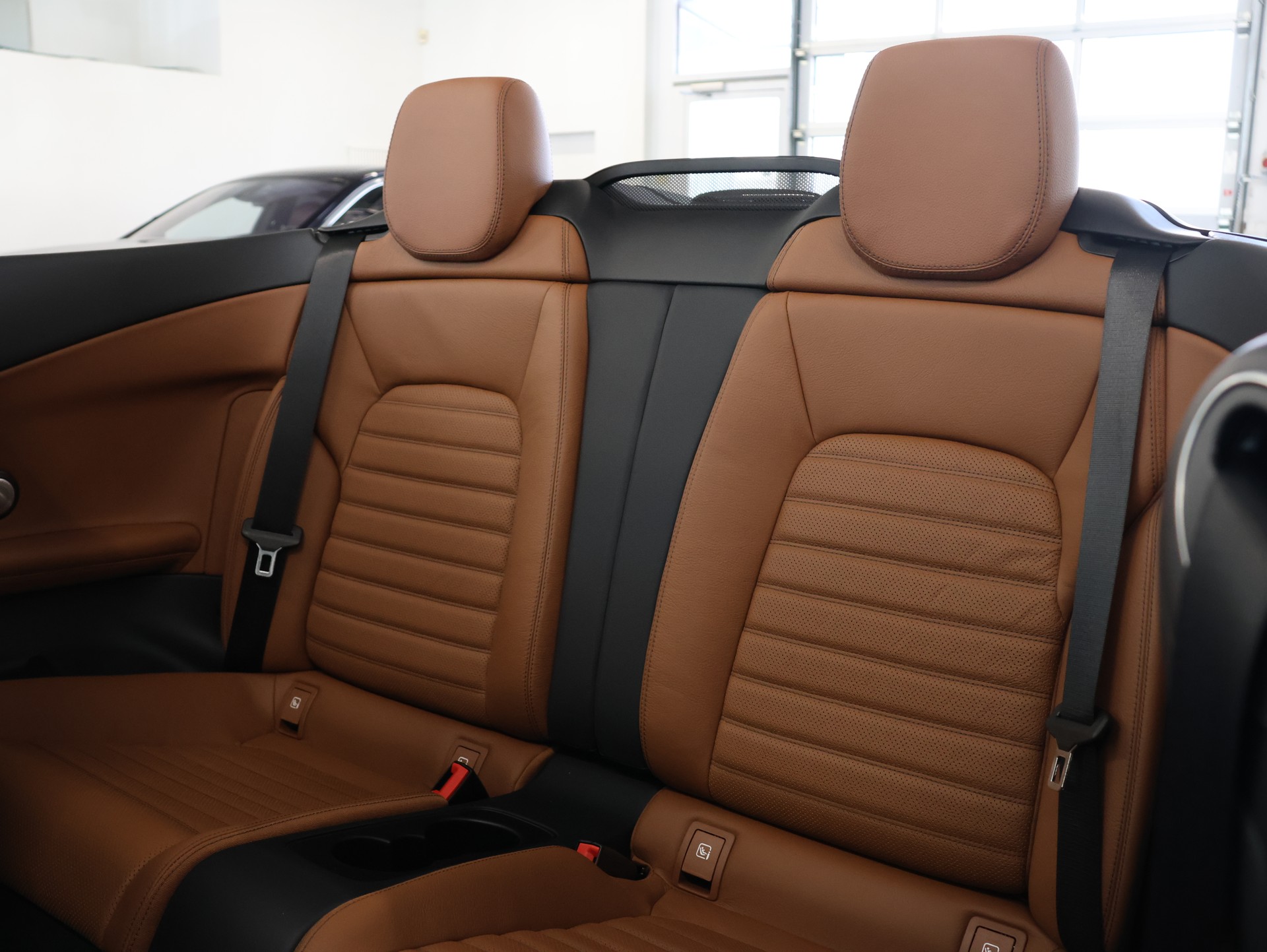 MERCEDES-BENZ C 300 Cabriolet 9G-Tronic * 360 Kamera* Burmester* *Sitzheizung/Lüftung*-image-32