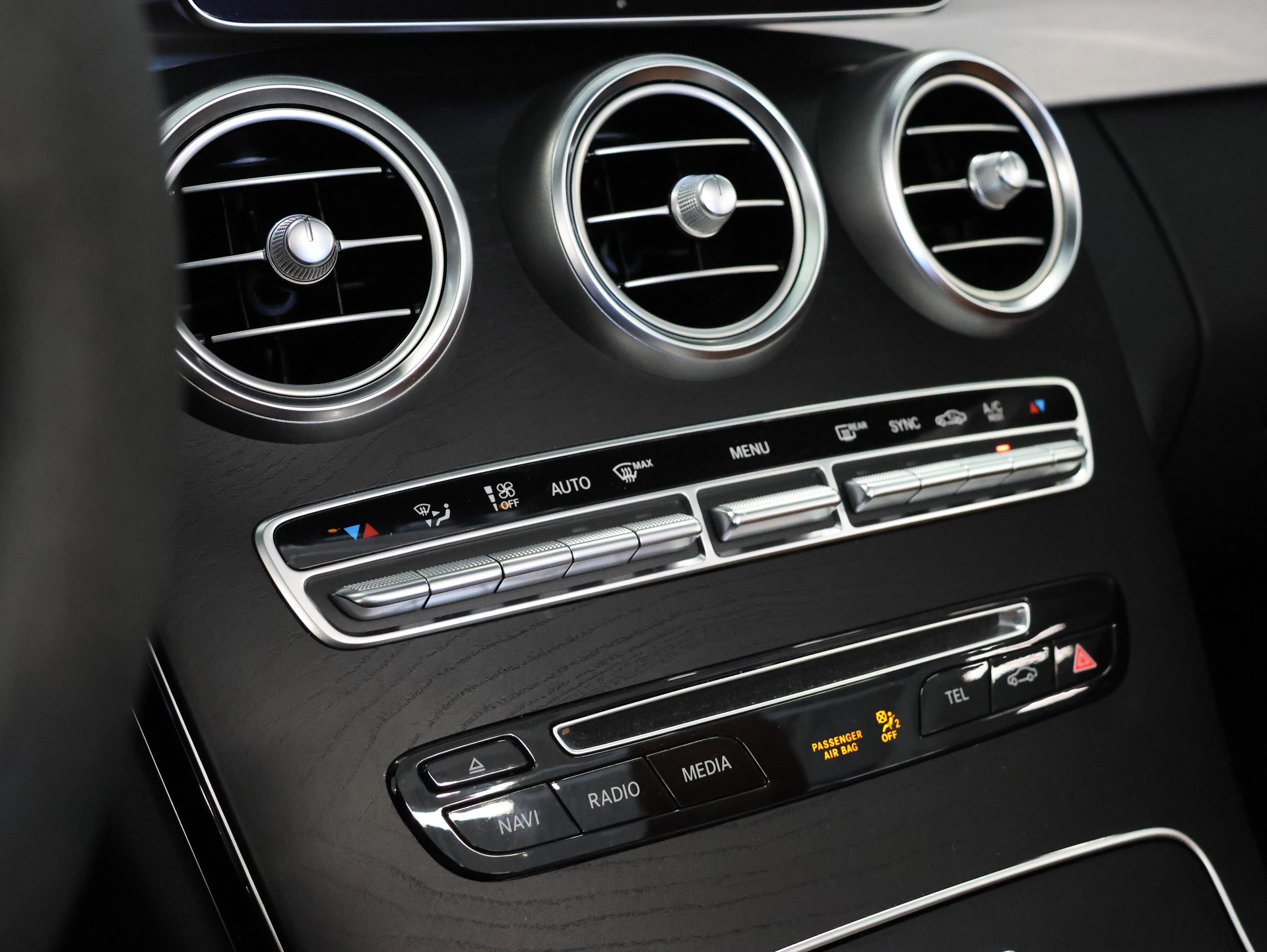MERCEDES-BENZ C 300 Cabriolet 9G-Tronic * 360 Kamera* Burmester* *Sitzheizung/Lüftung*-image-25