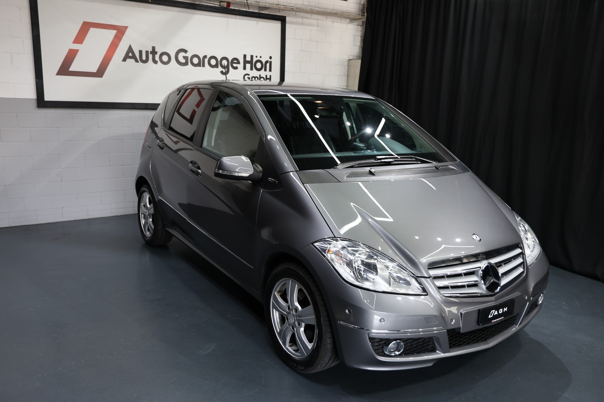 MERCEDES-BENZ A 180 Avantgarde-image-8