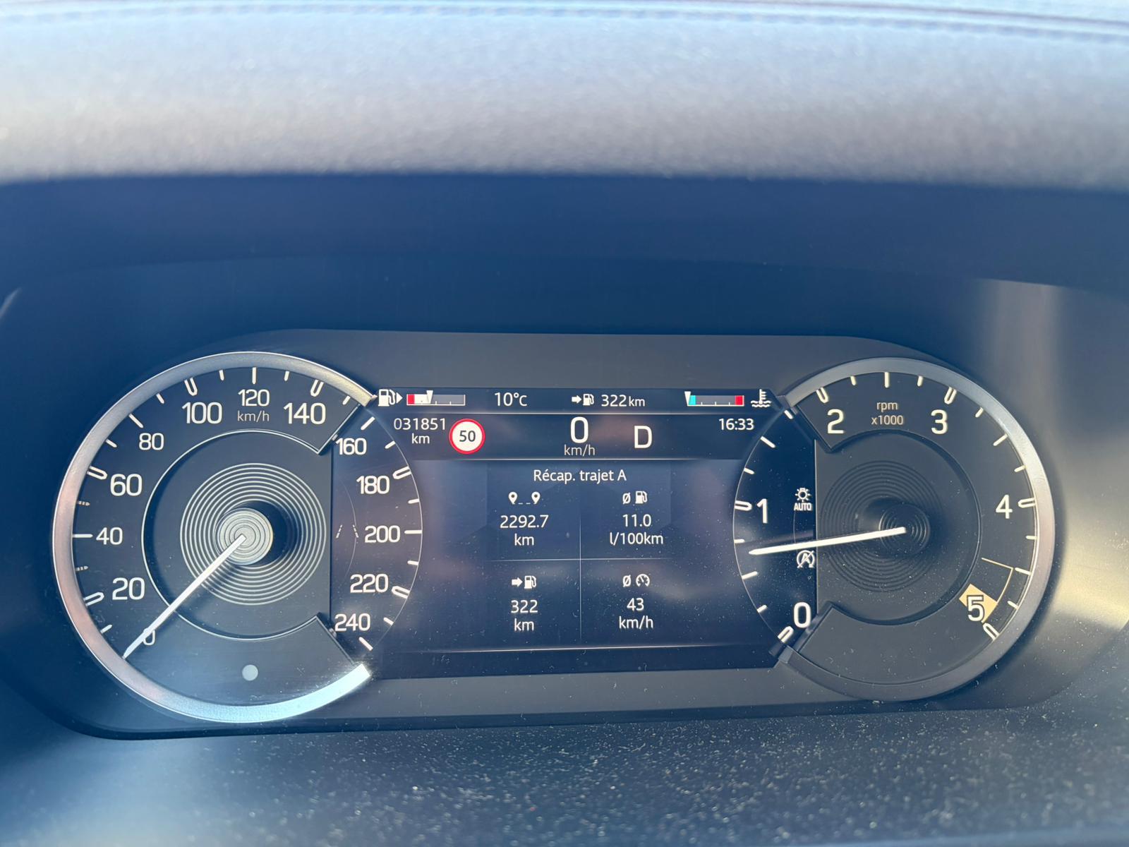 LAND ROVER Defender 110 3.0 D I6 250 X-Dynamic HSE AWD AT8-image-4