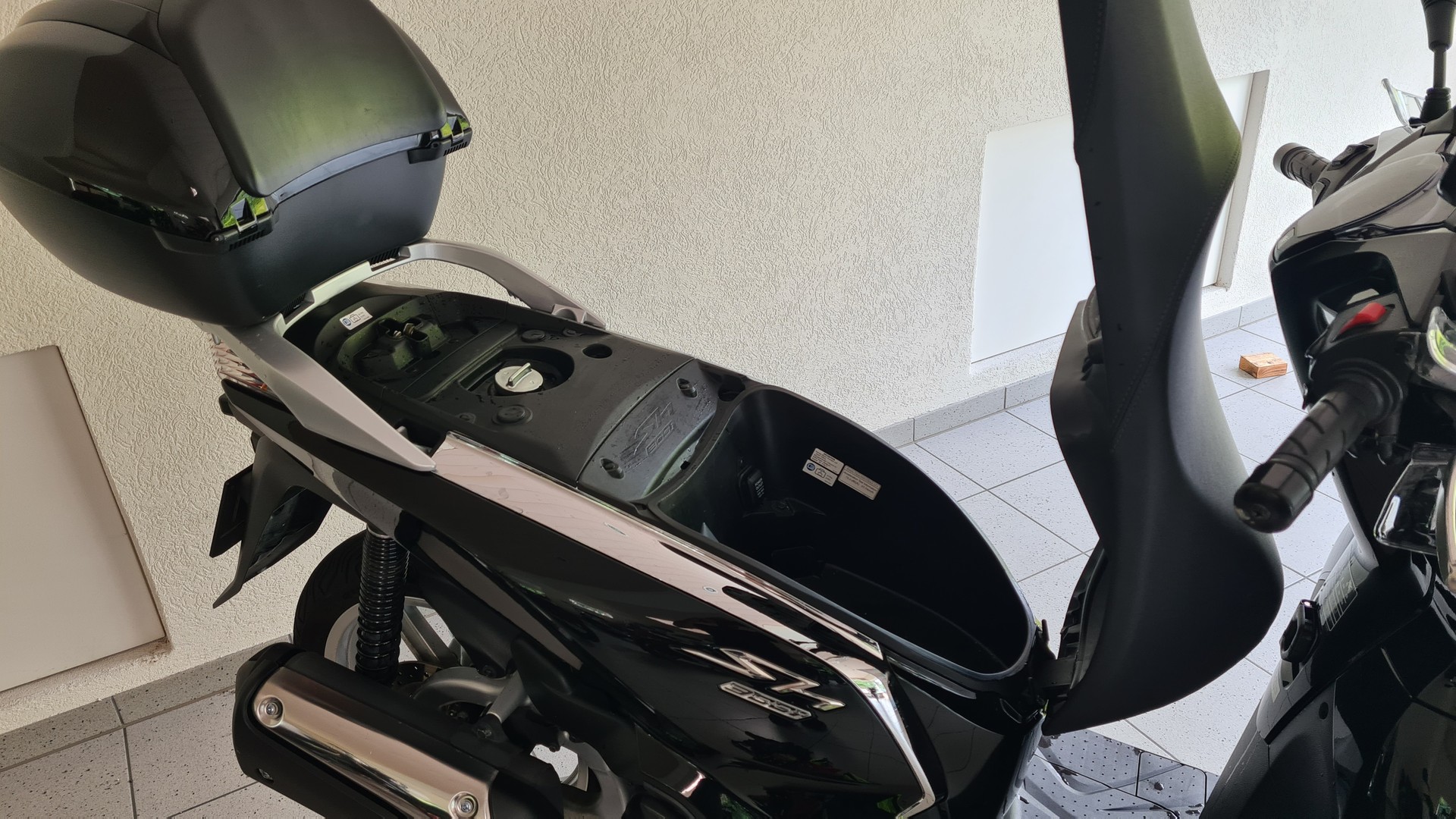 HONDA SH 300 i ABS-image-11