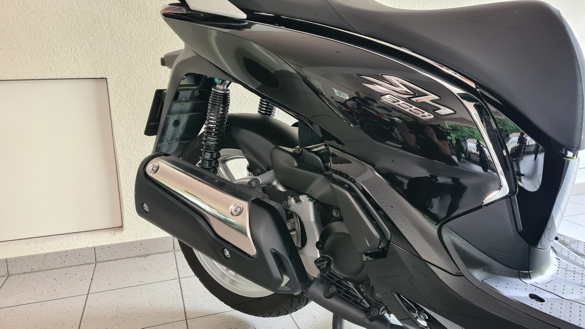 HONDA SH 300 i ABS-image-9