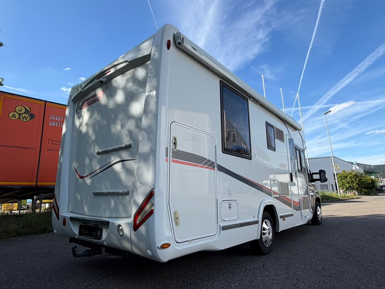 CHALLENGER Challenger 398 Mageo mit Queensbett – Top-Zustand & Einzigartiges Garantie-Paket!-image-6