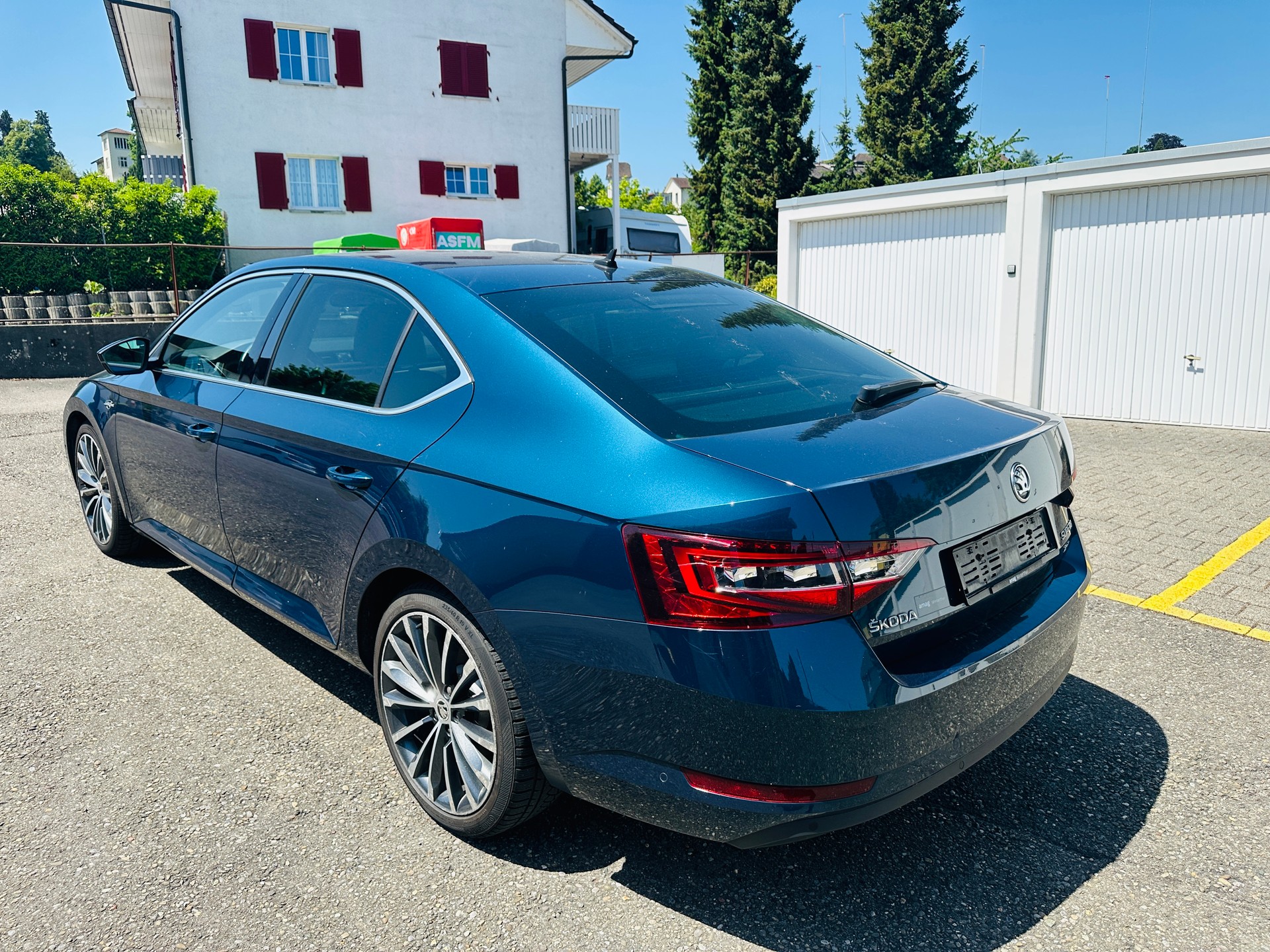 SKODA Superb 2.0TDi L&K 4x4 DSG-image-7