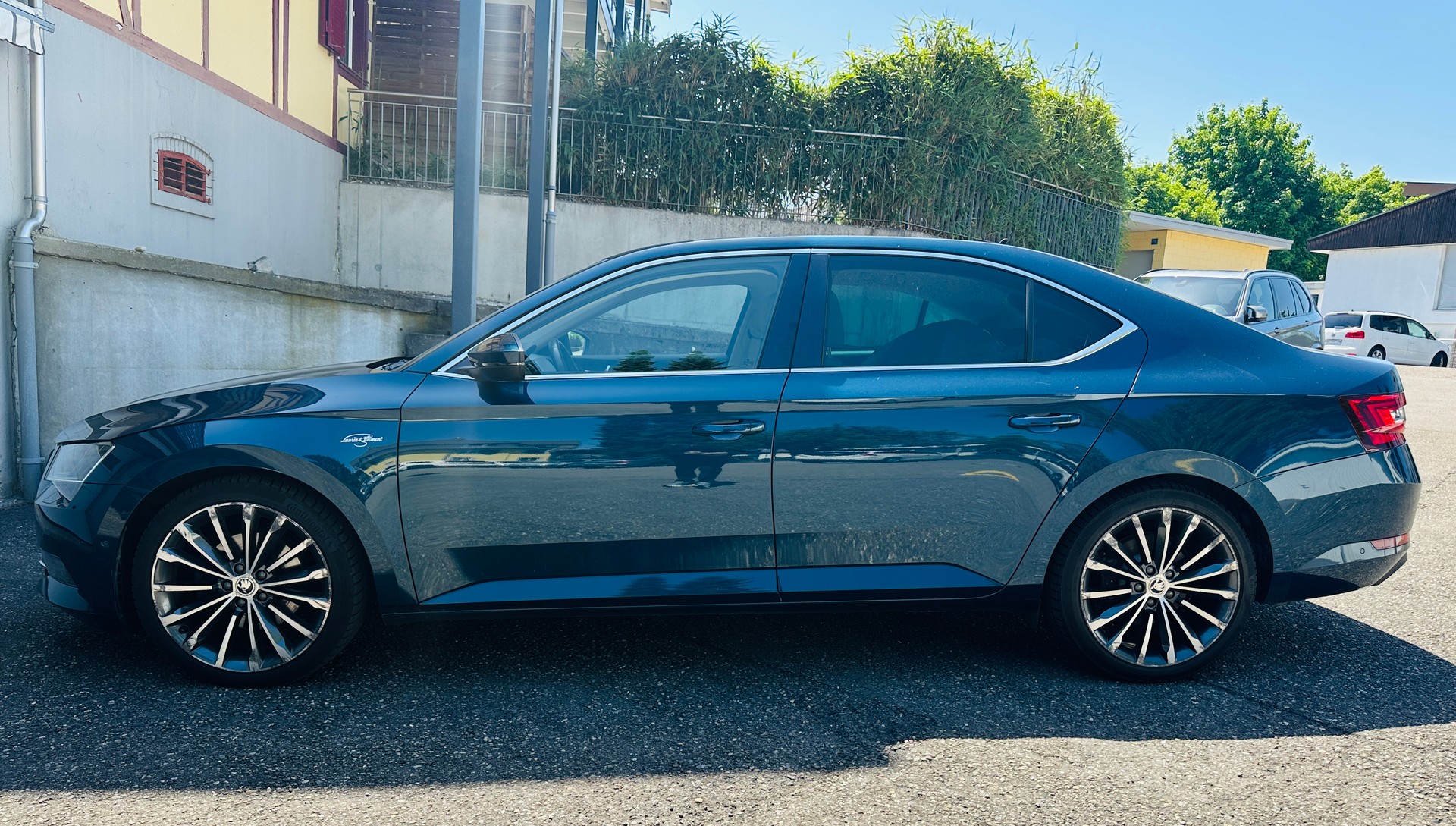 SKODA Superb 2.0TDi L&K 4x4 DSG-image-3