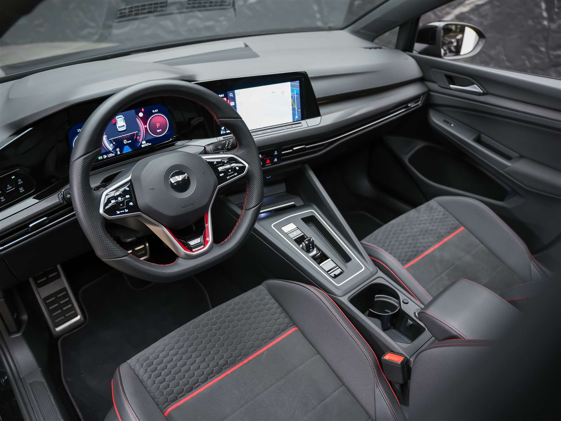 VW Golf 2.0 TSI GTI Clubsport DSG *Panorama*Abstandsregler* Lenkradheizung*-image-8