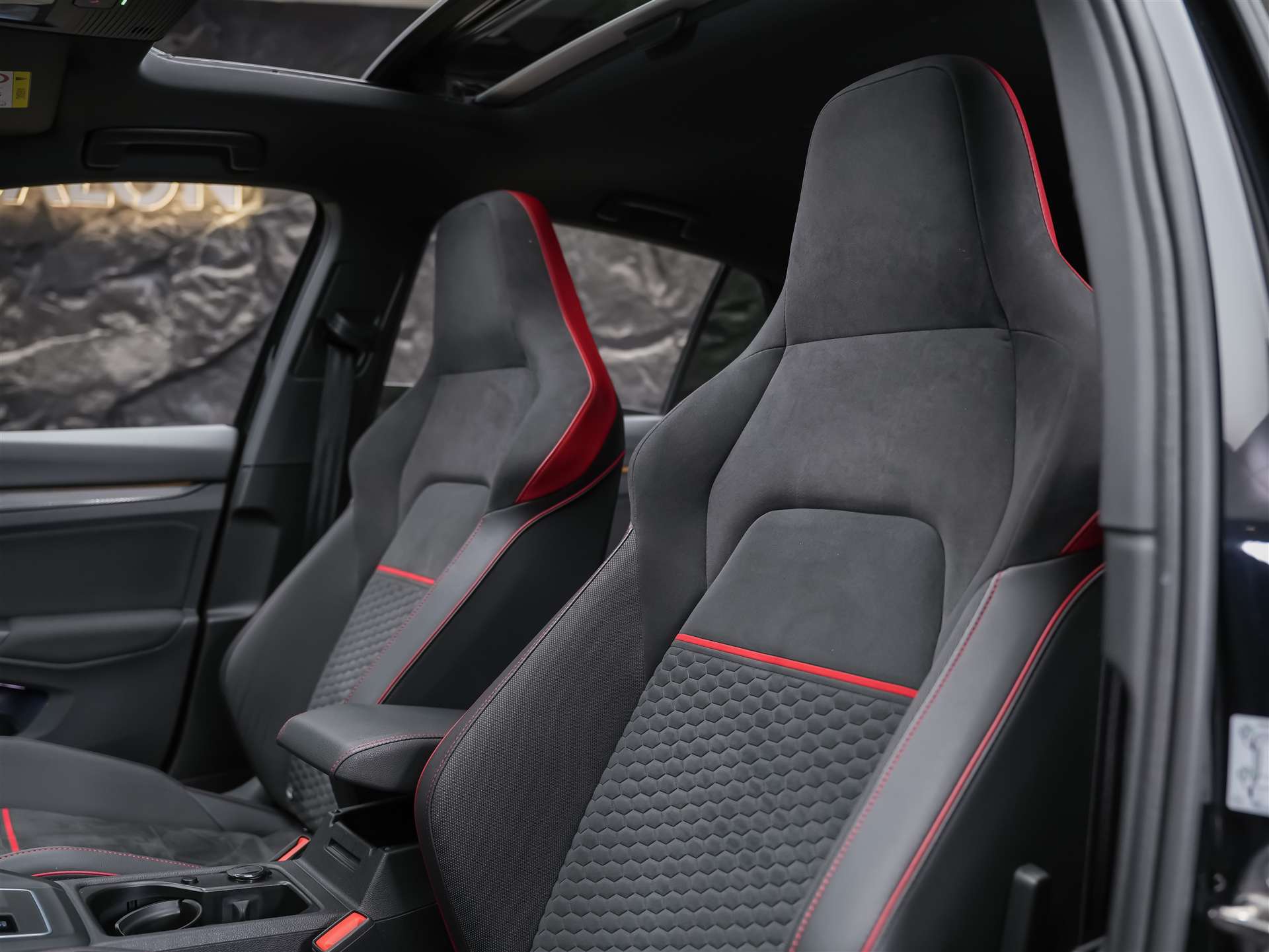 VW Golf 2.0 TSI GTI Clubsport DSG *Panorama*Abstandsregler* Lenkradheizung*-image-10
