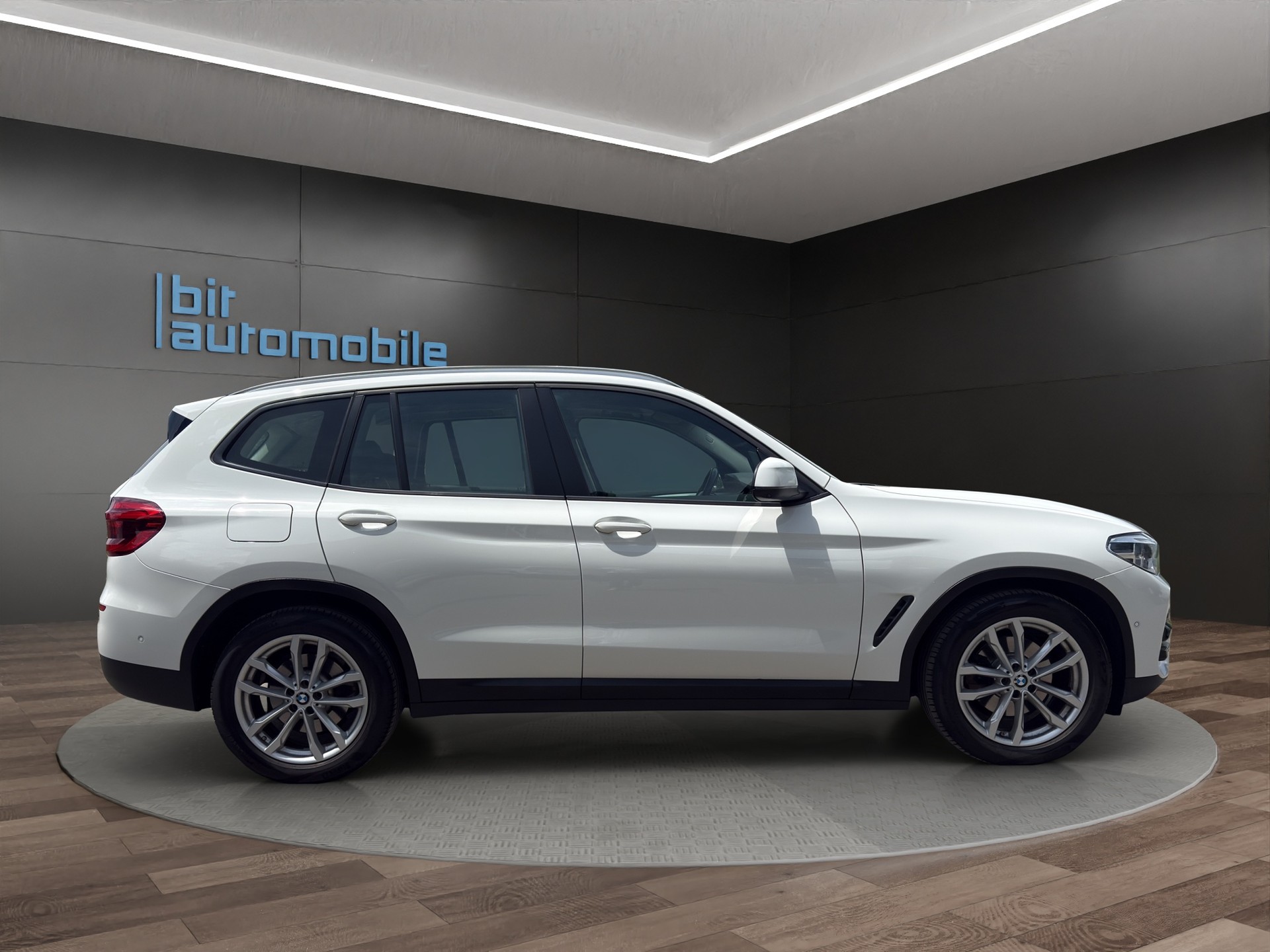 BMW X3 xDrive 20d Luxury Line Steptronic-image-9