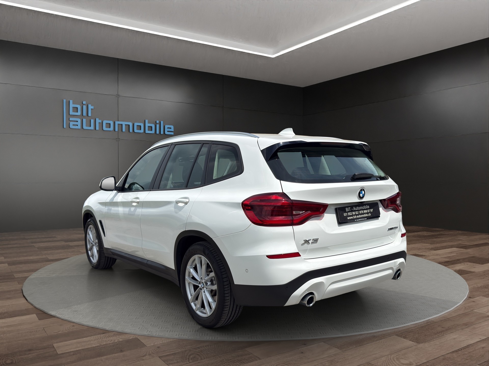 BMW X3 xDrive 20d Luxury Line Steptronic-image-5