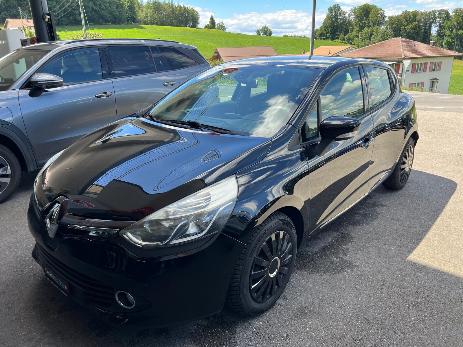 RENAULT Clio 0.9 12V Dynamique