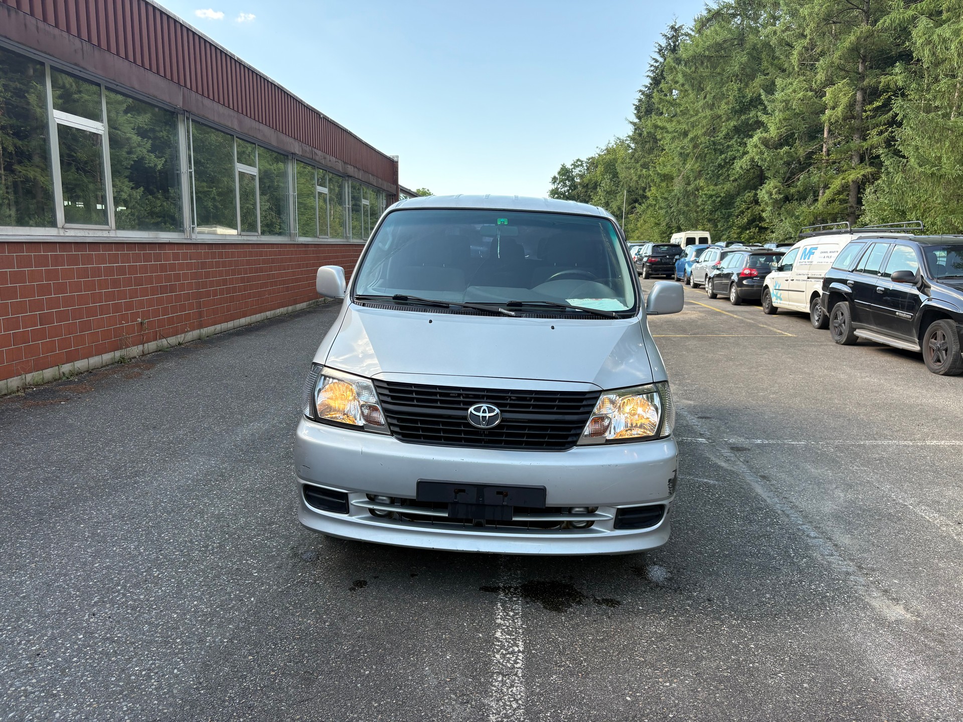 TOYOTA Hiace D-4D Wagon SWB