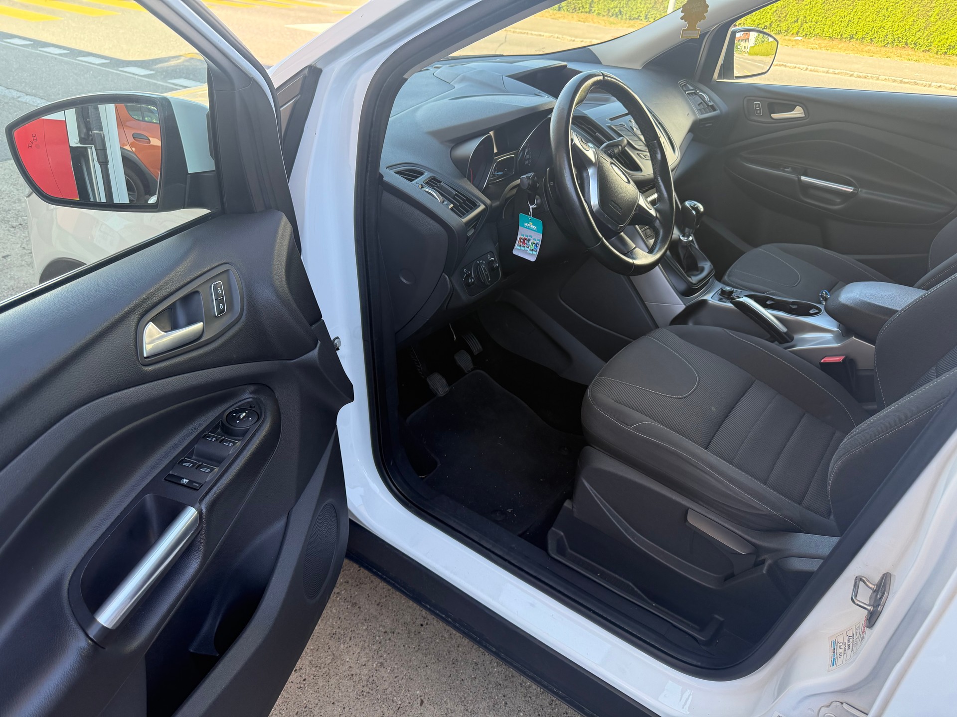 RENAULT Kadjar 1.2 16V Turbo Bose-image-13