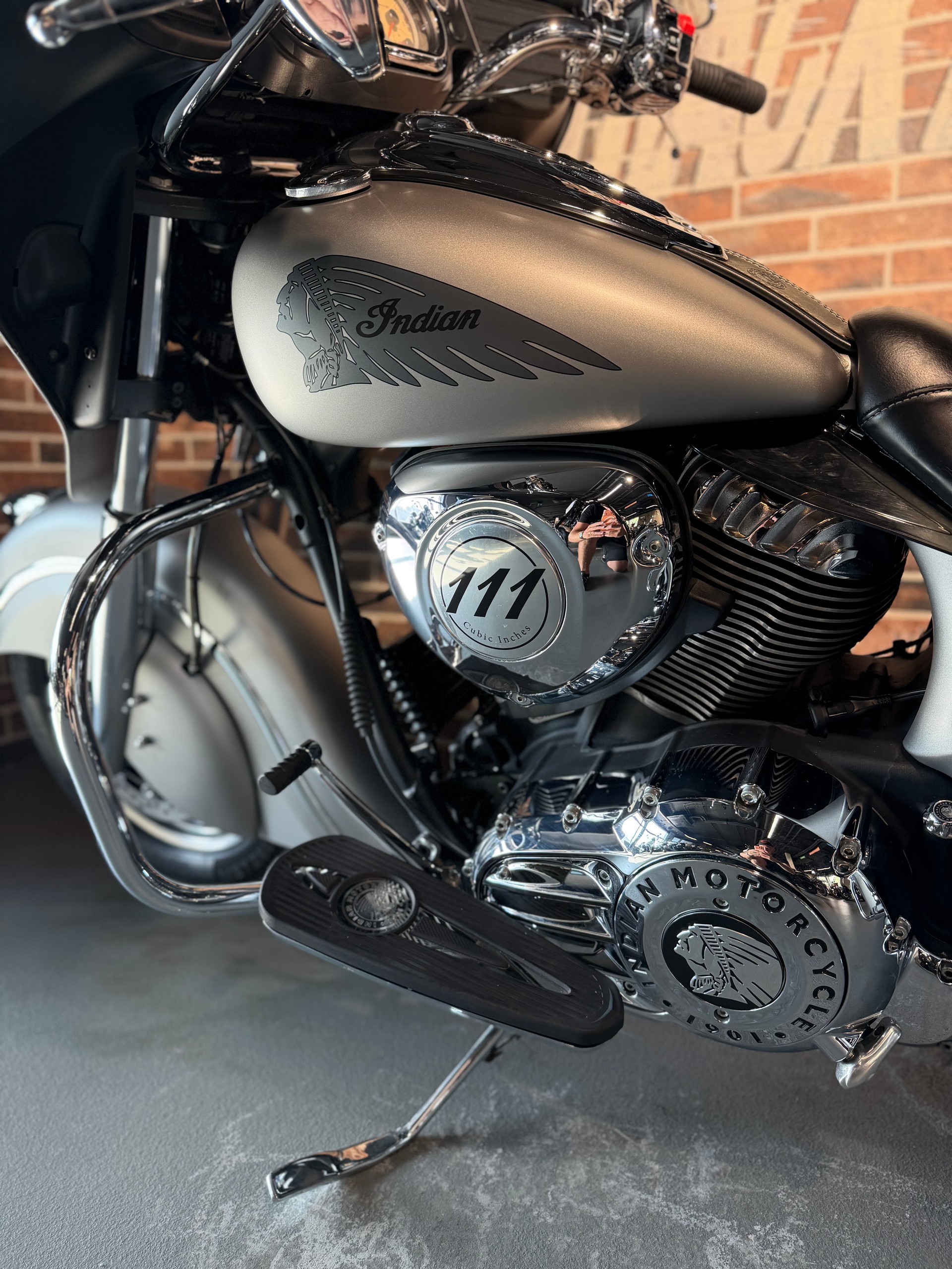INDIAN Chieftain-image-2