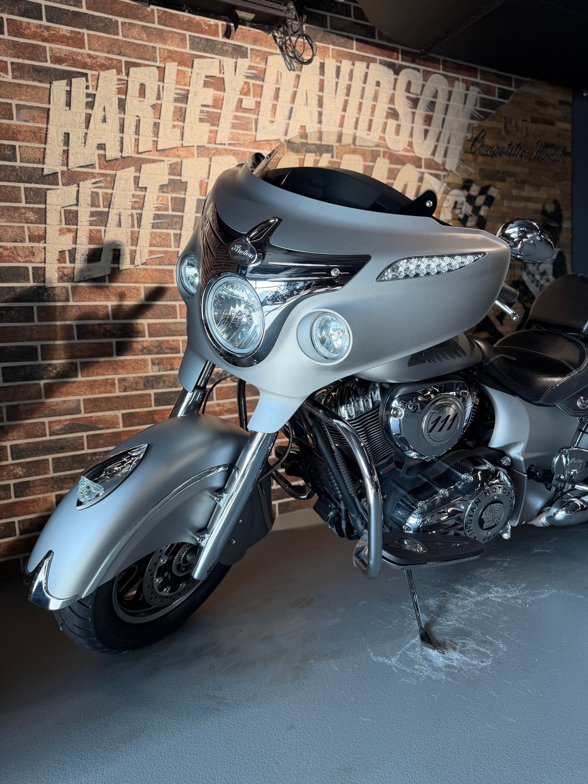 INDIAN Chieftain-image-1