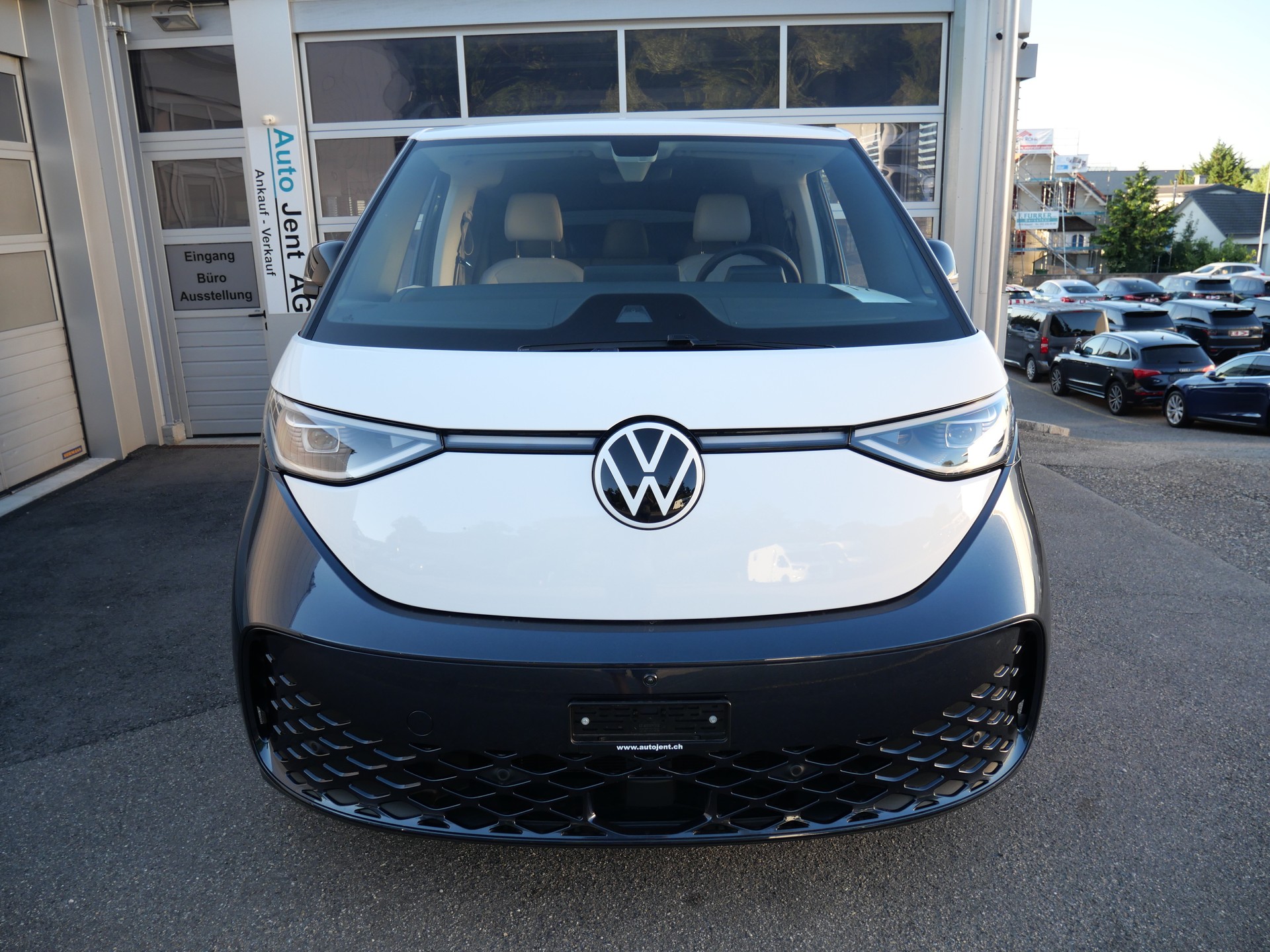 VW ID.Buzz NWB Pro *CH-Auto, Vollausstattung*-showroom-element-3
