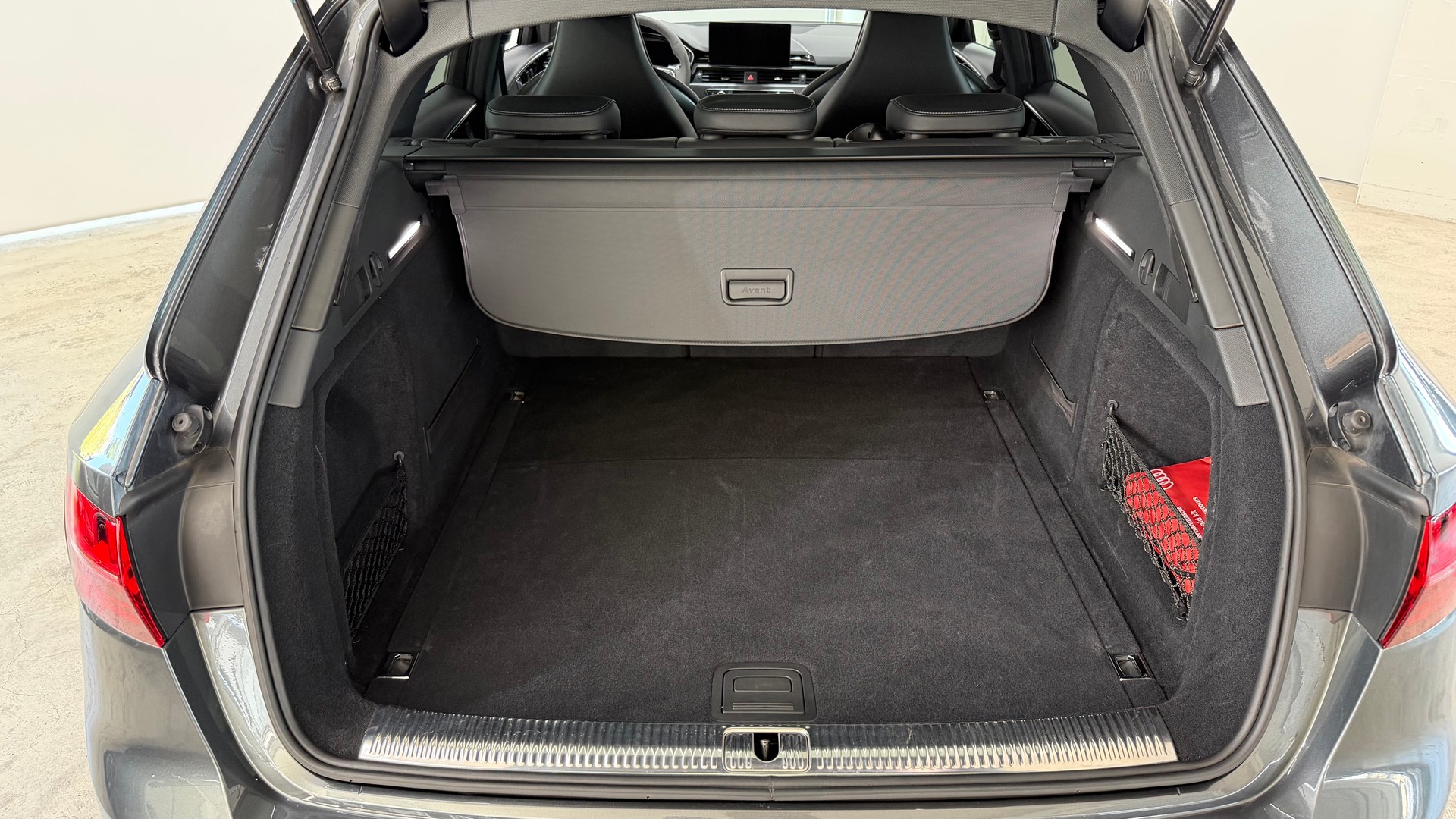 AUDI RS4 Avant 2.9 V6 TFSI quattro-image-13