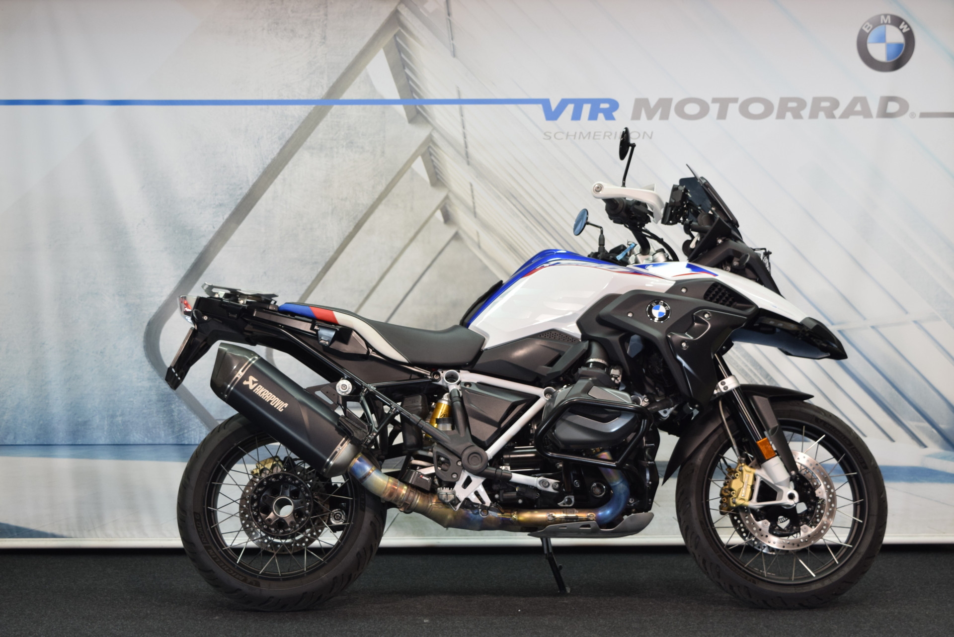 BMW R 1250 GS HP inkl. Akrapovic Komplettanlage-image-1