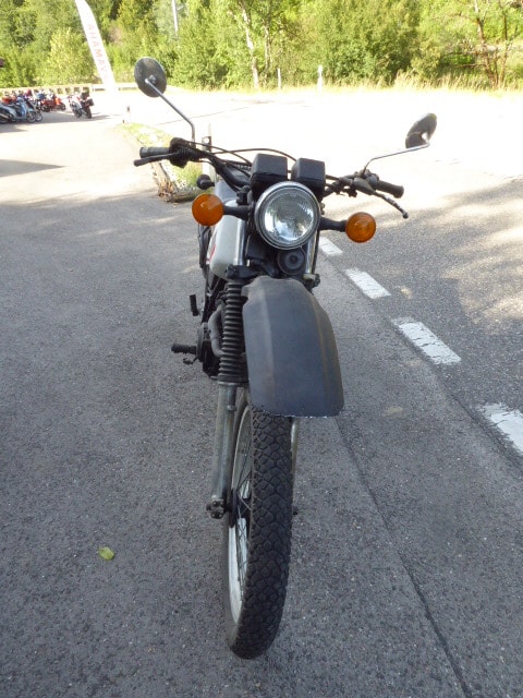 YAMAHA XT 550-image-1