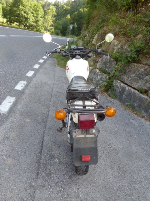 YAMAHA XT 550-image-3