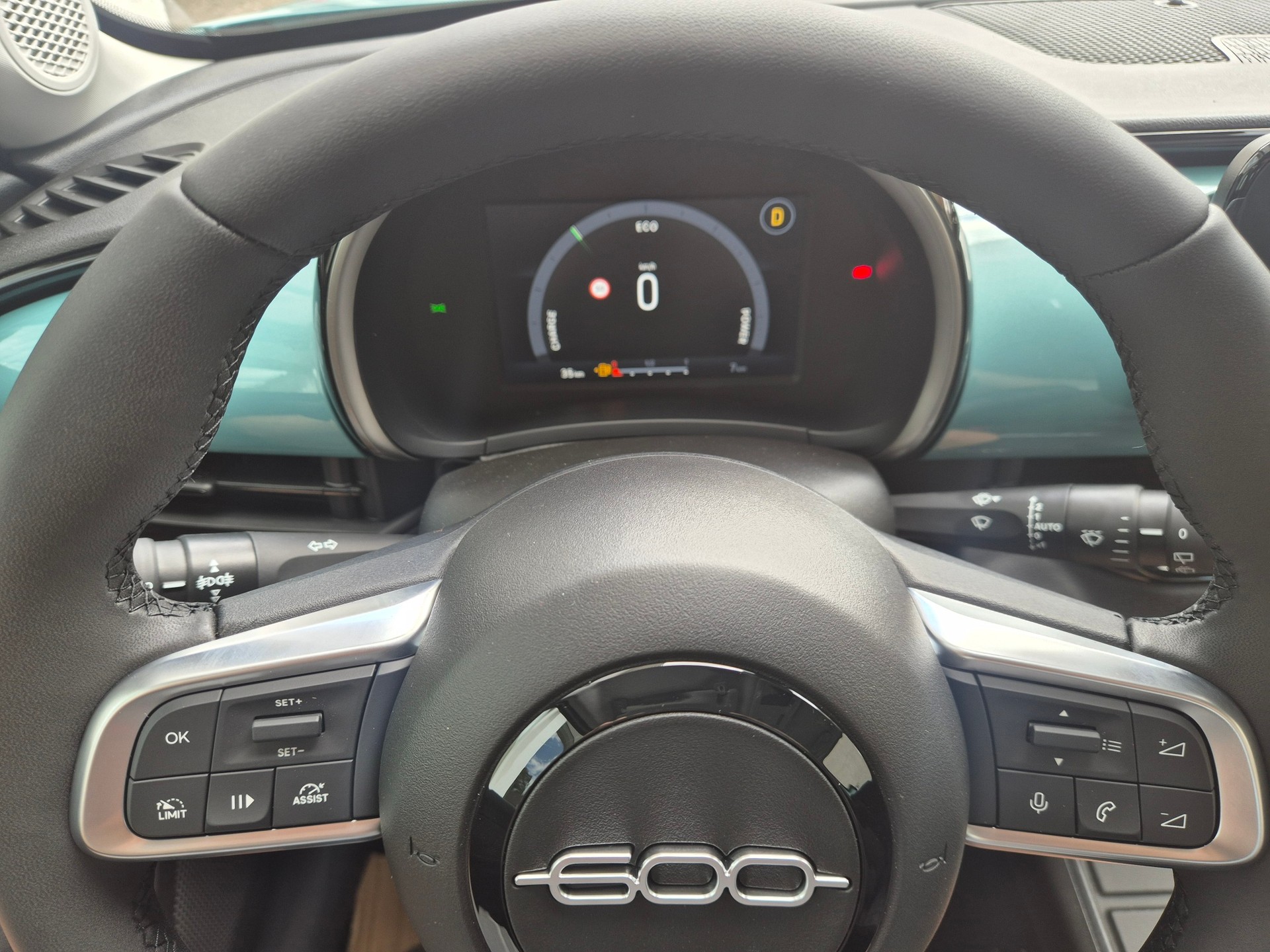 FIAT 600h Mild Hybrid Icon Swiss Edition-image-13